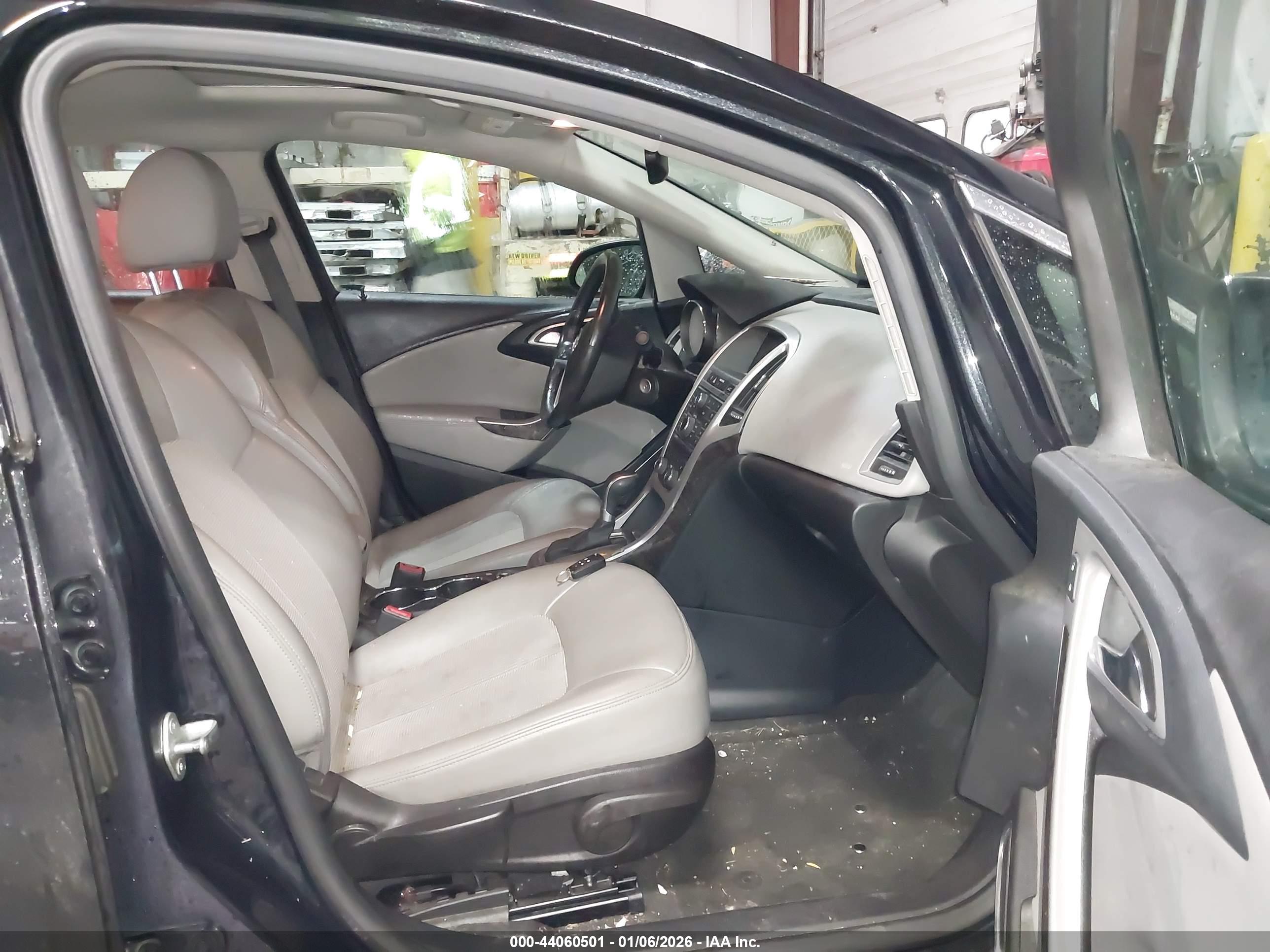 BUICK VERANO image 5