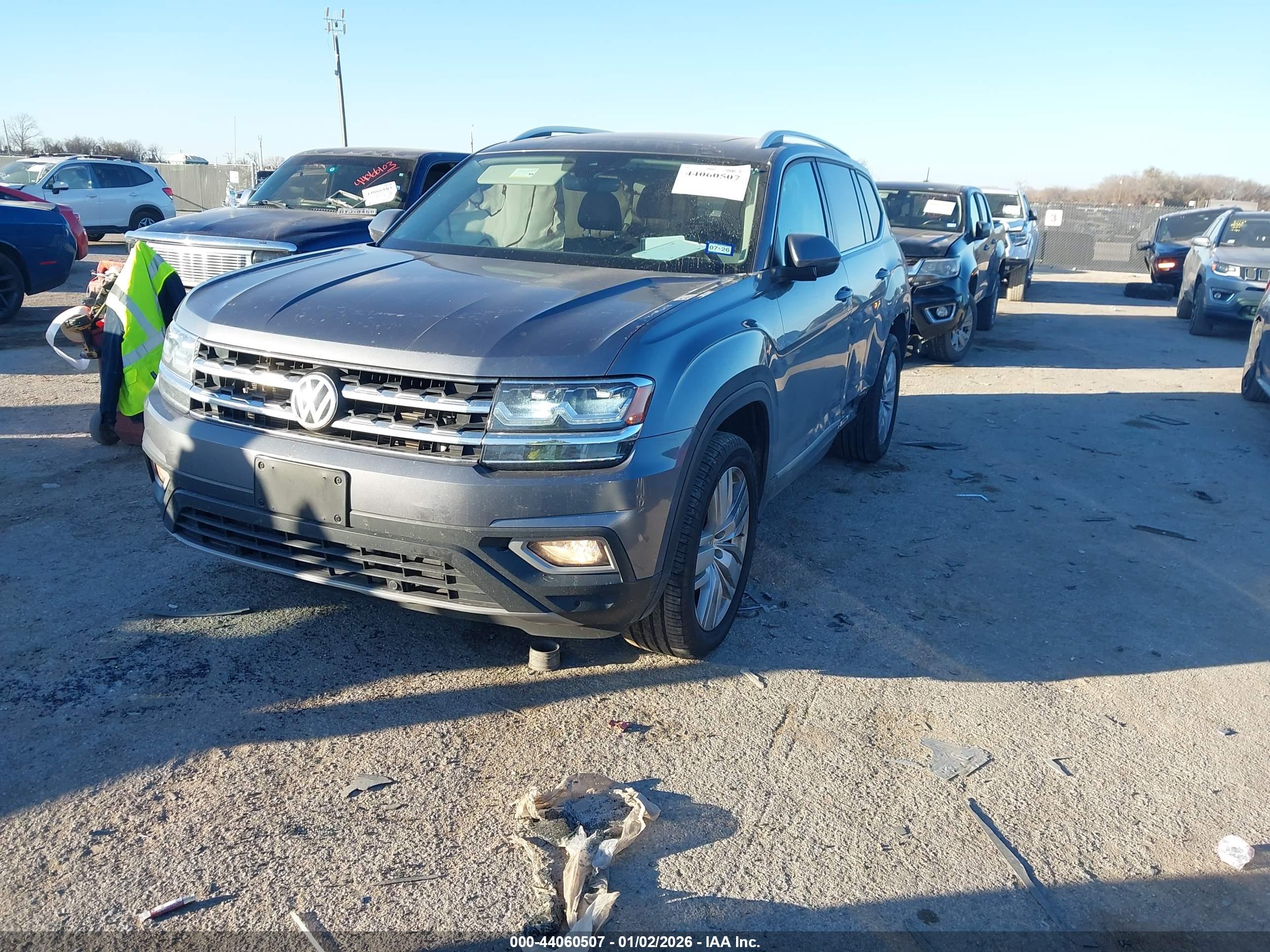 VOLKSWAGEN ATLAS image 2