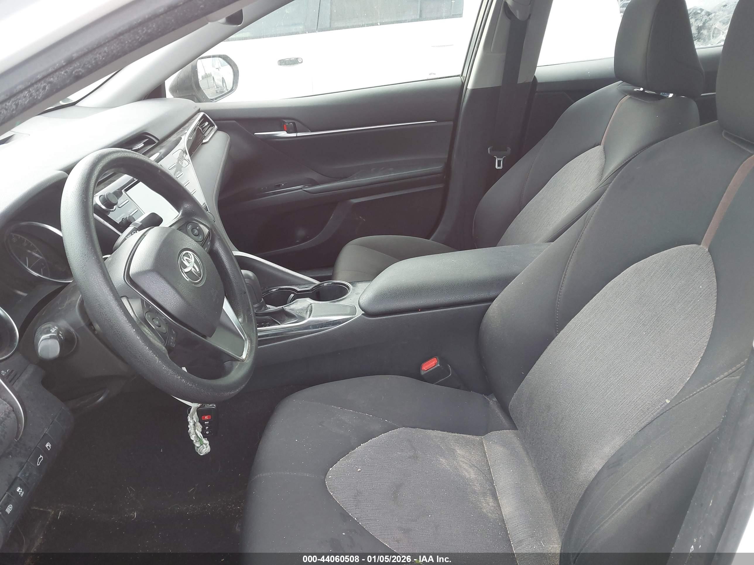 TOYOTA CAMRY image 5