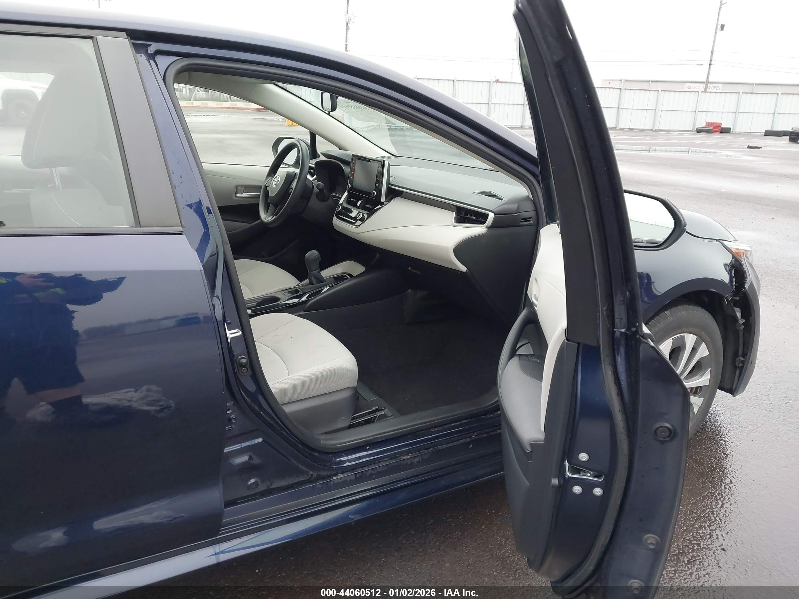 TOYOTA COROLLA image 5