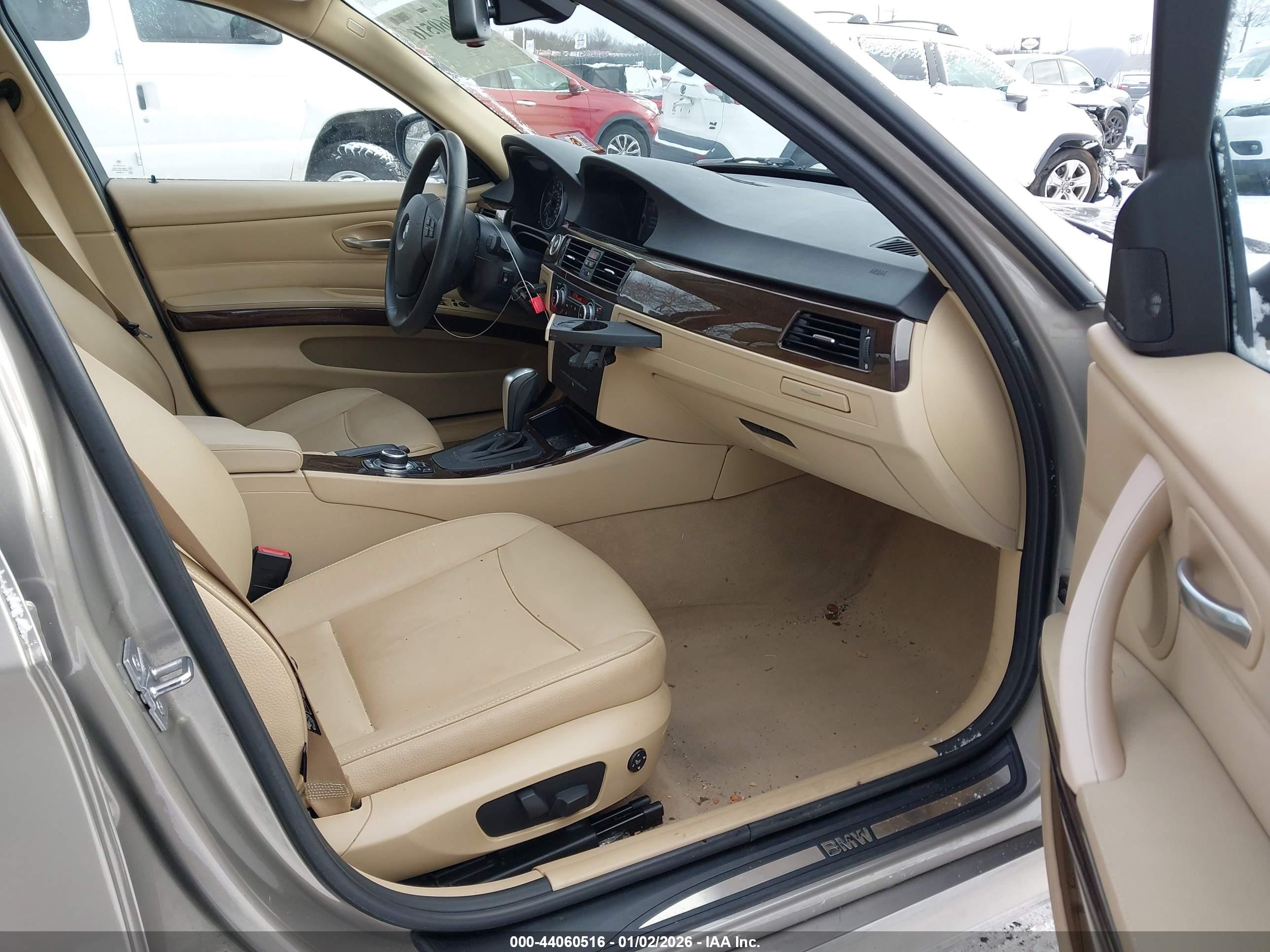 BMW 328I image 5