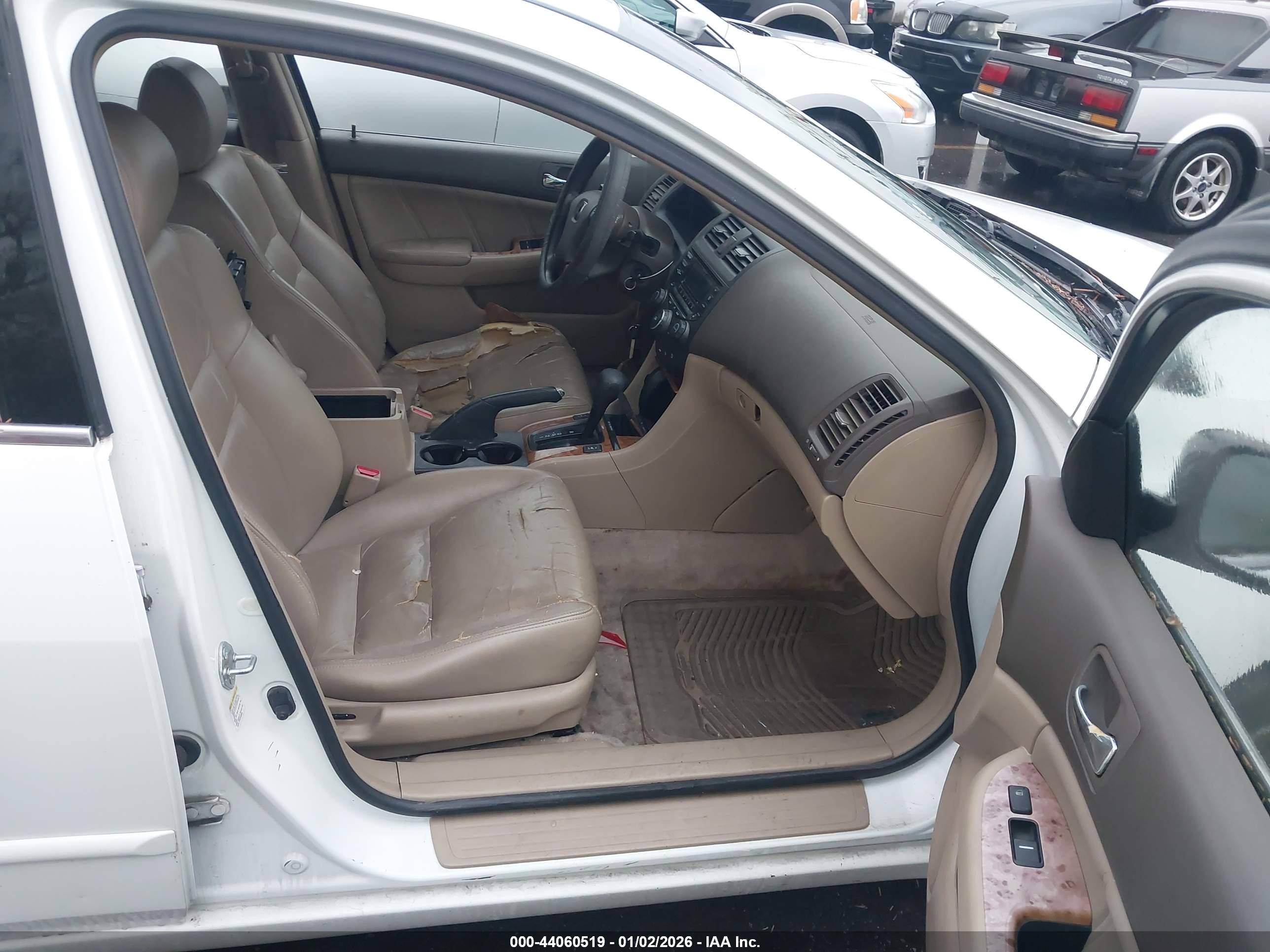 HONDA ACCORD image 5