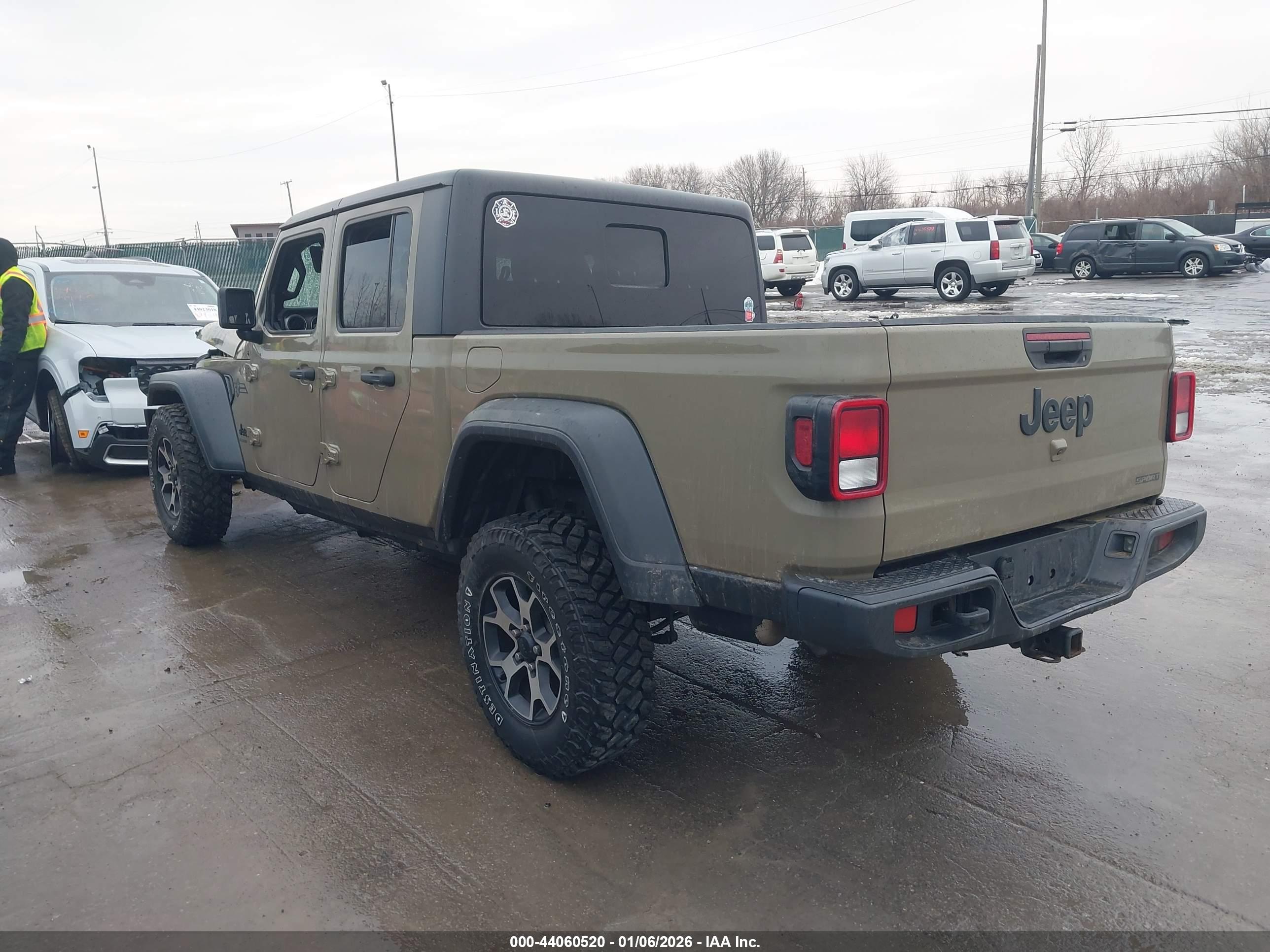 JEEP GLADIATOR image 3