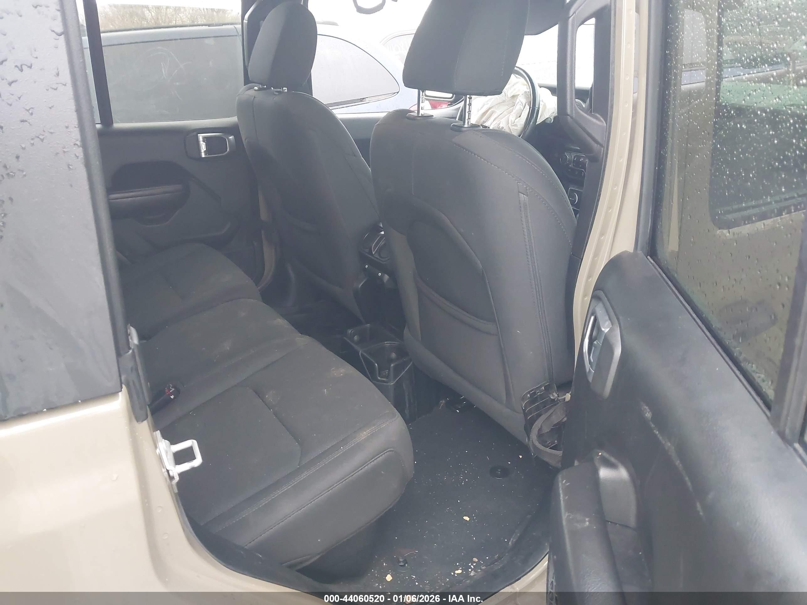 JEEP GLADIATOR image 8