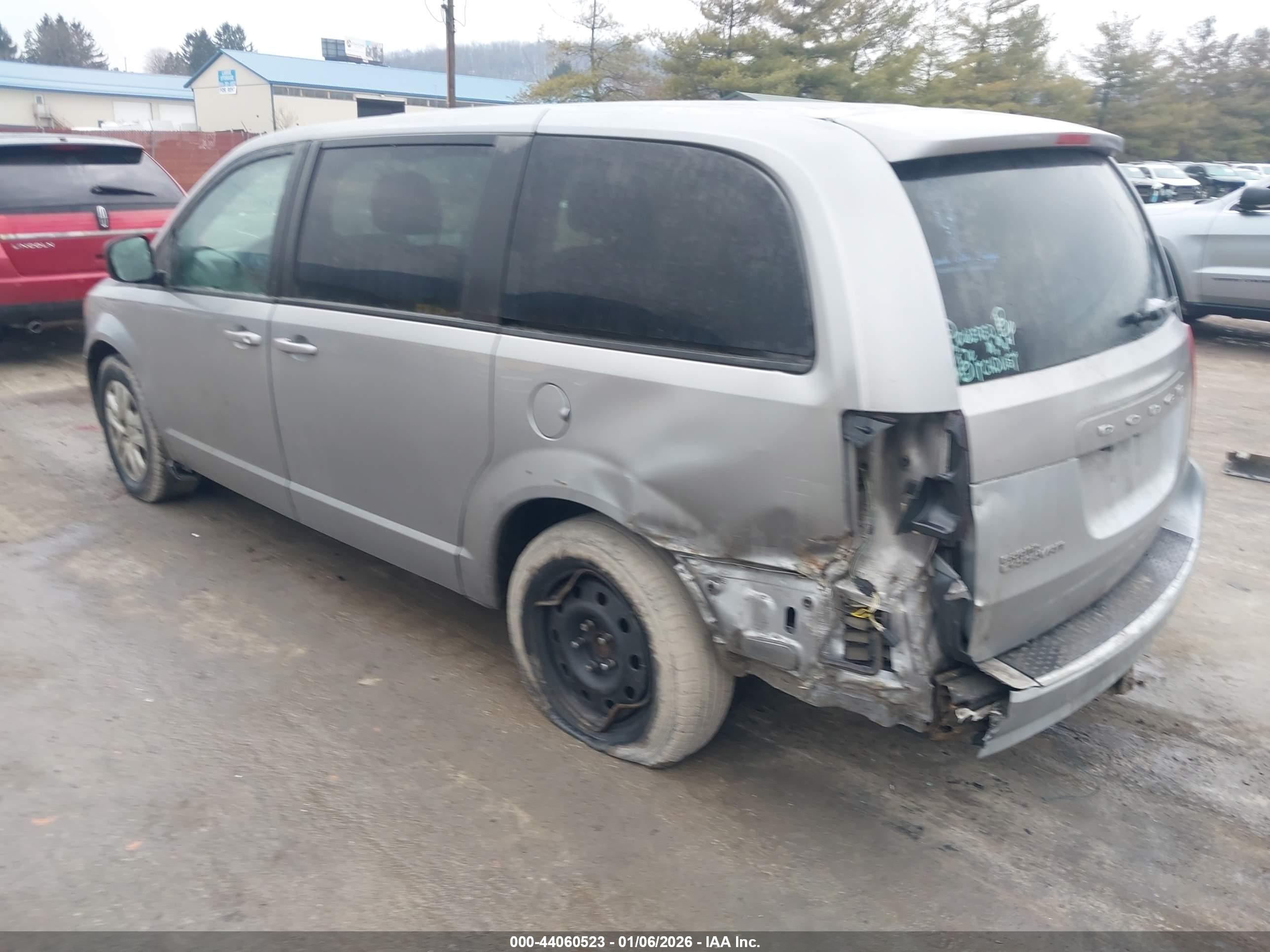 DODGE GRAND image 3