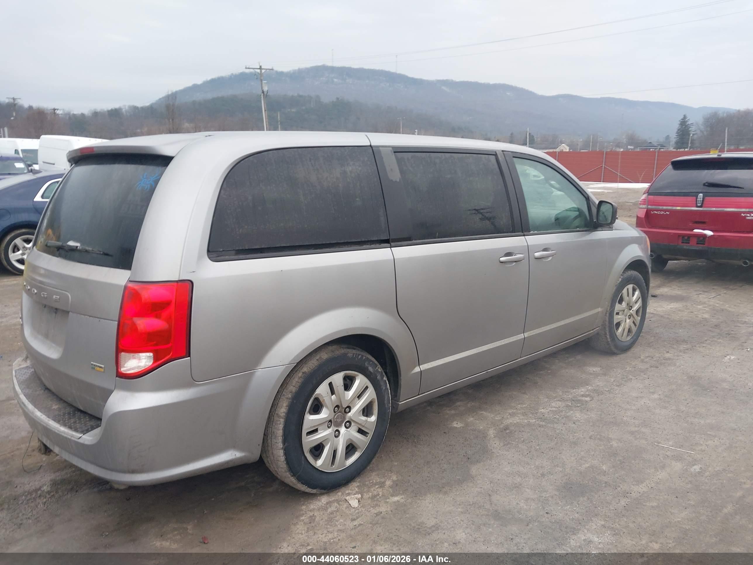 DODGE GRAND image 4