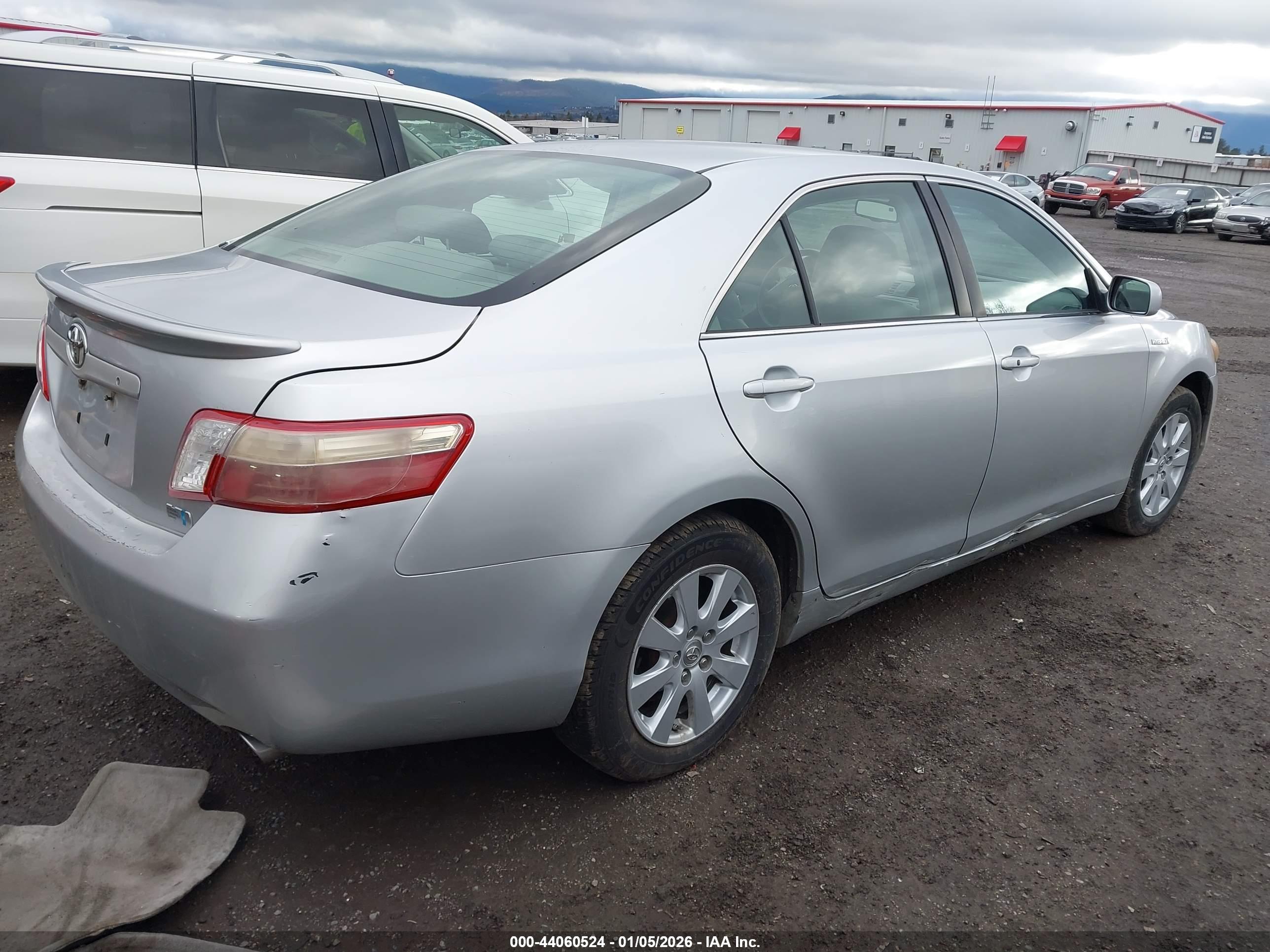 TOYOTA CAMRY image 4