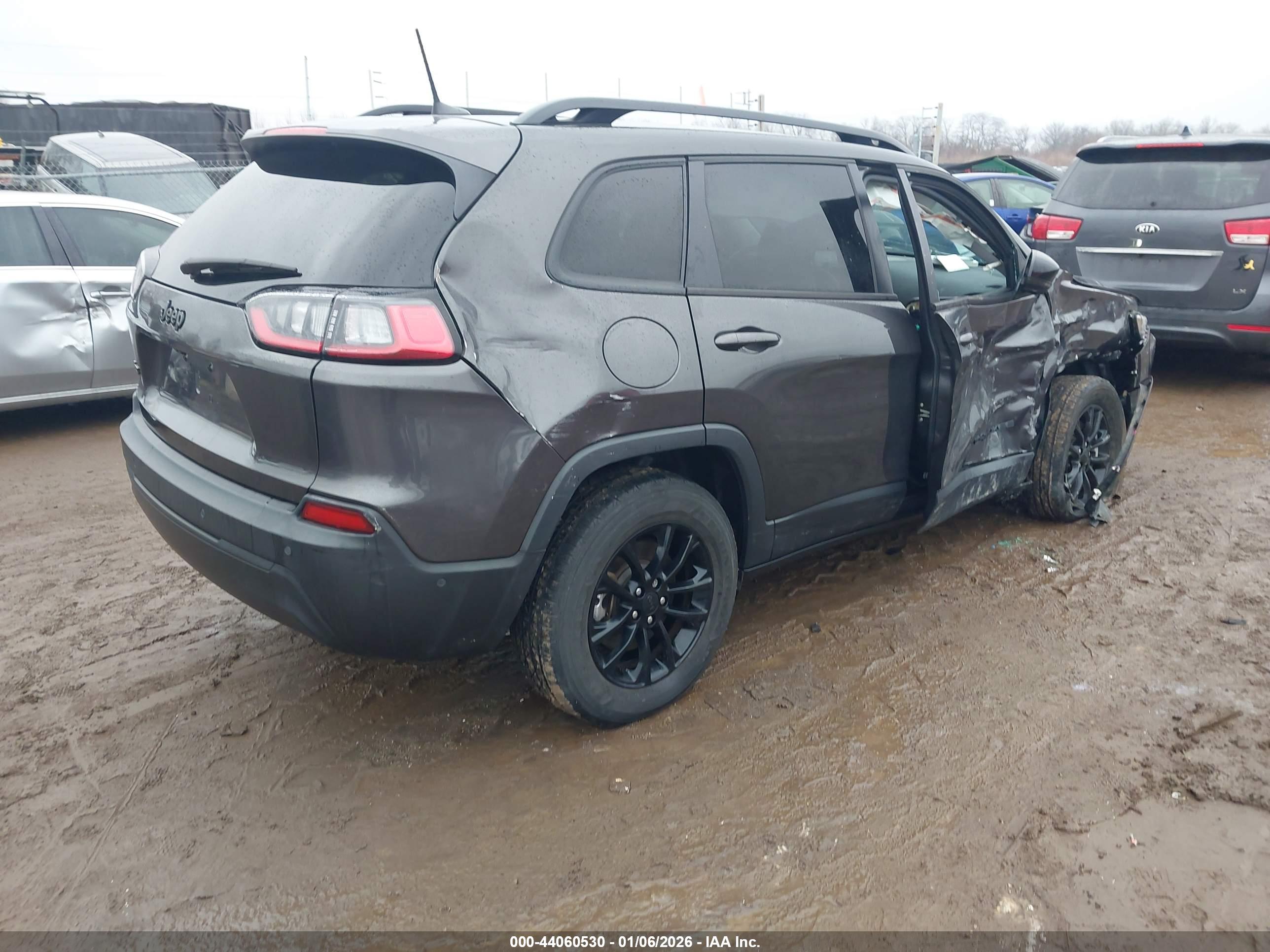 JEEP CHEROKEE image 4