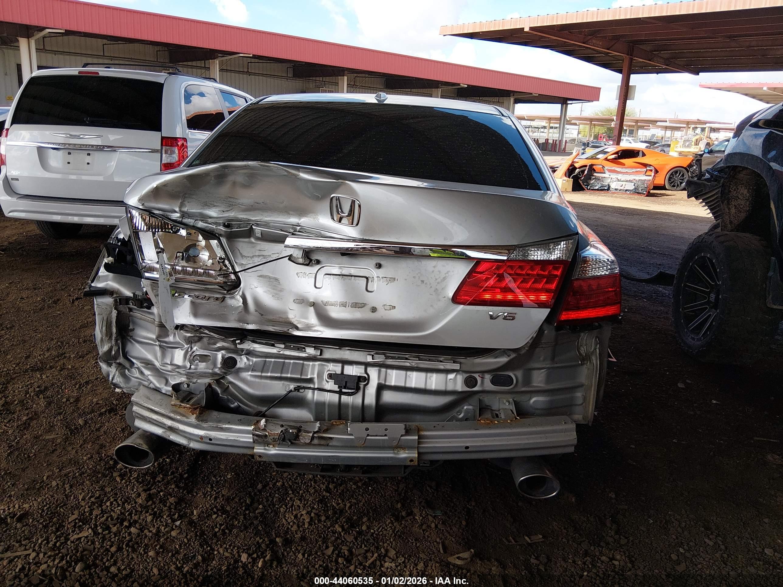 HONDA ACCORD image 6