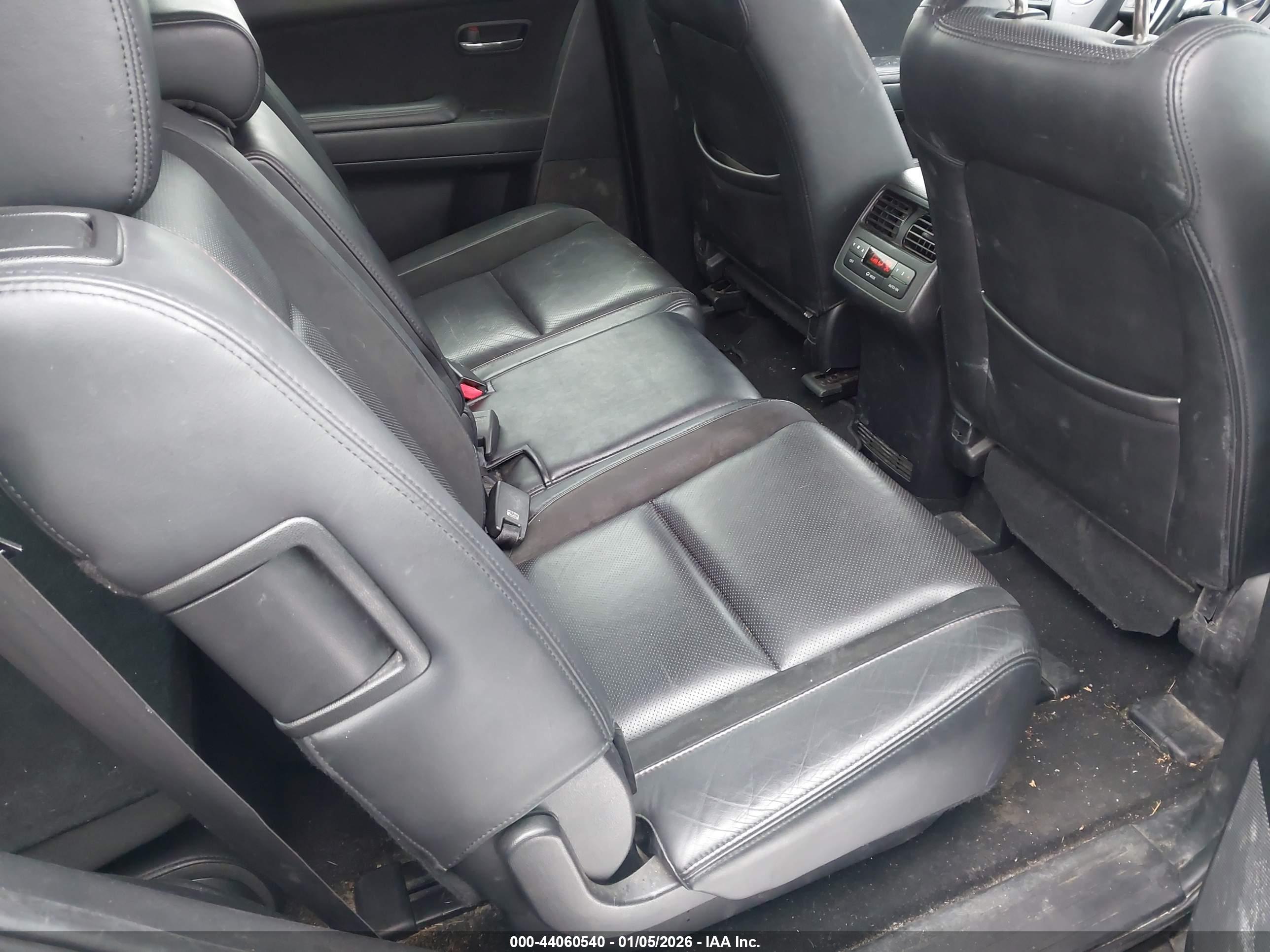 MAZDA CX-9 image 8
