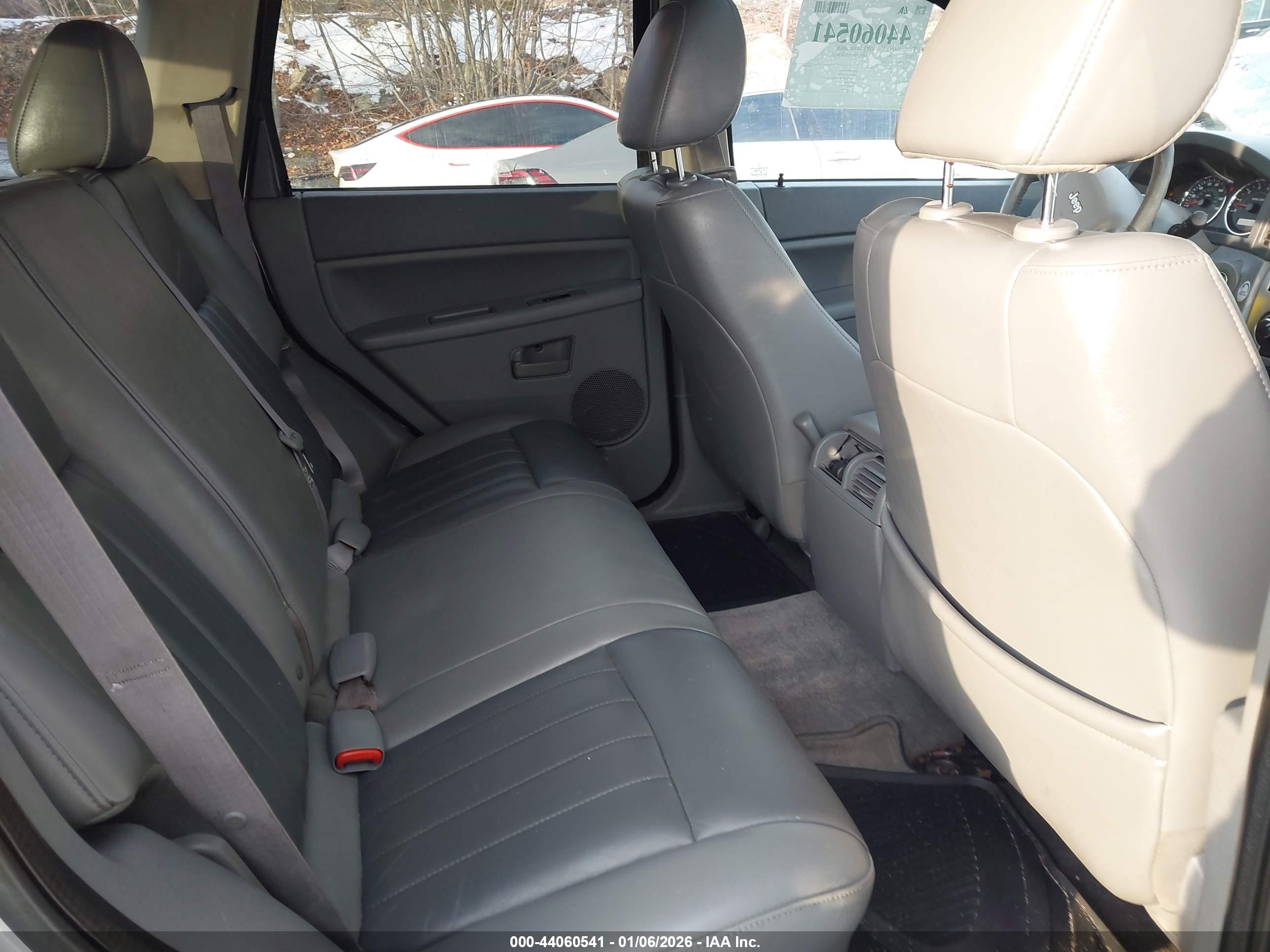 JEEP GRAND image 8