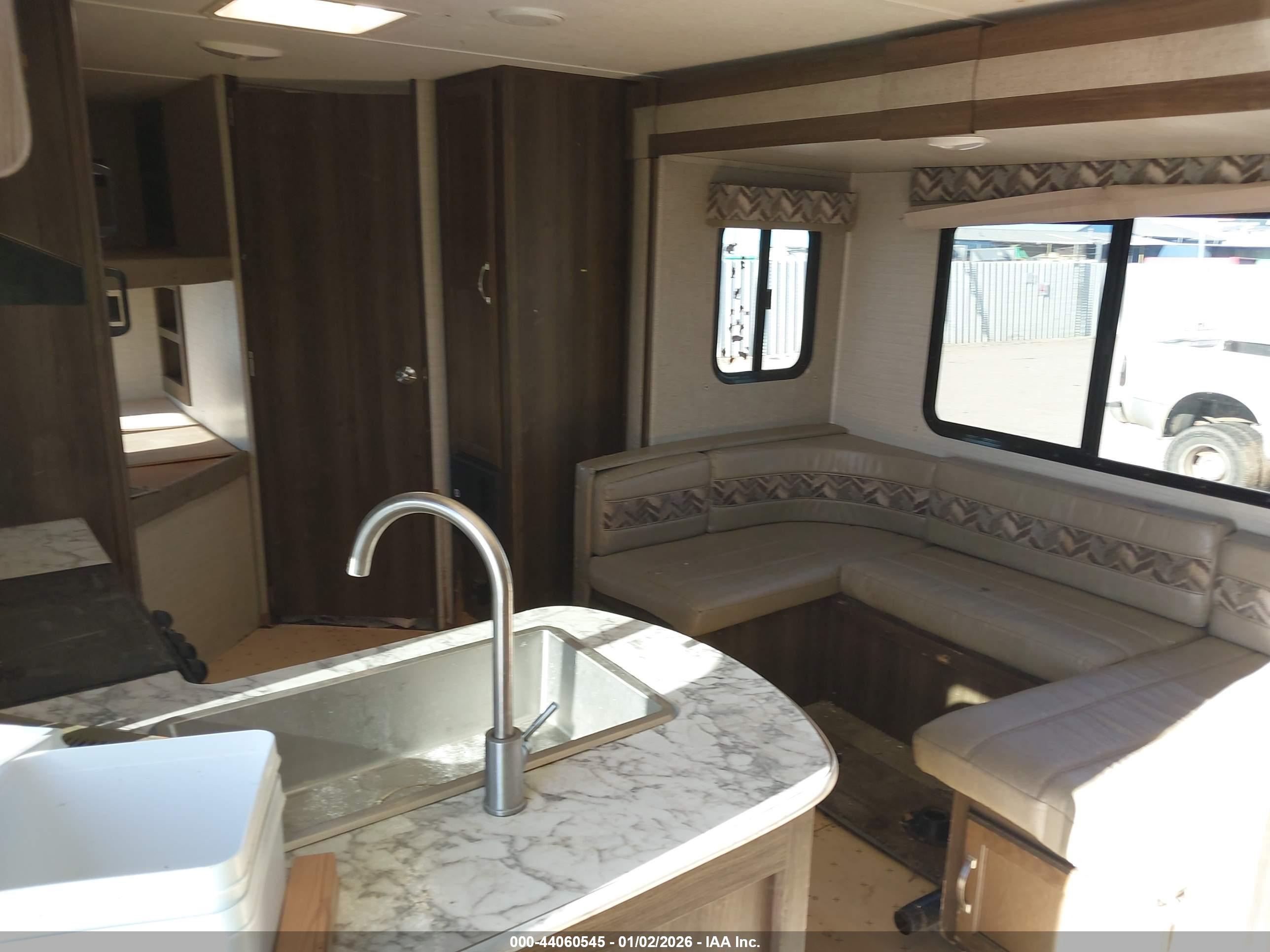 KEYSTONE RV image 5