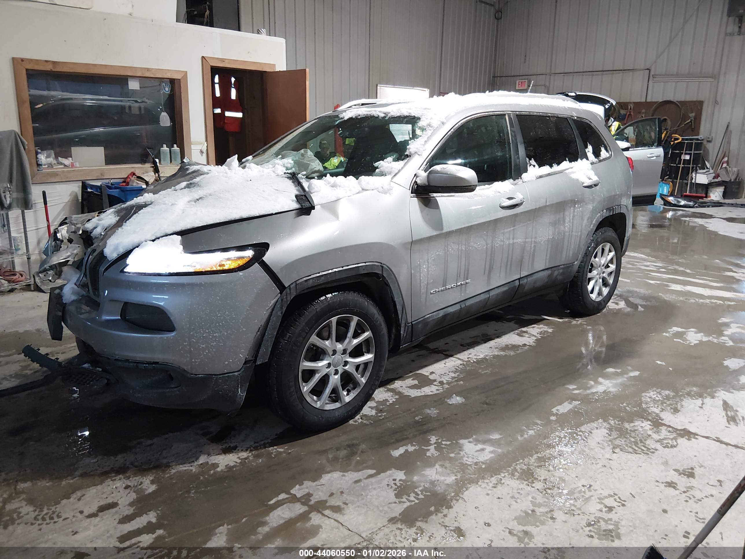 JEEP CHEROKEE image 2