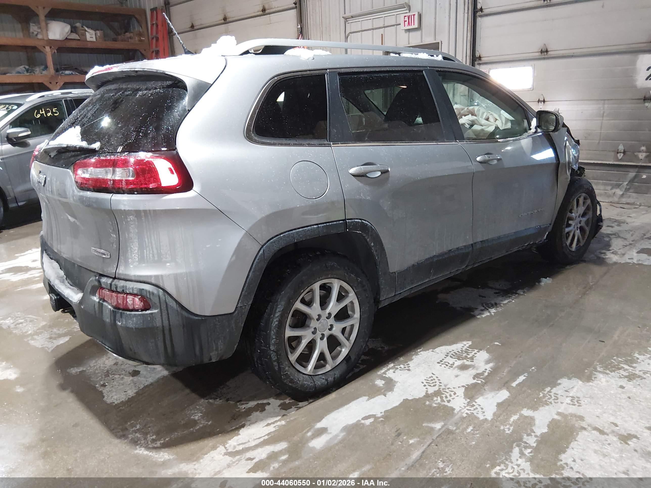 JEEP CHEROKEE image 4