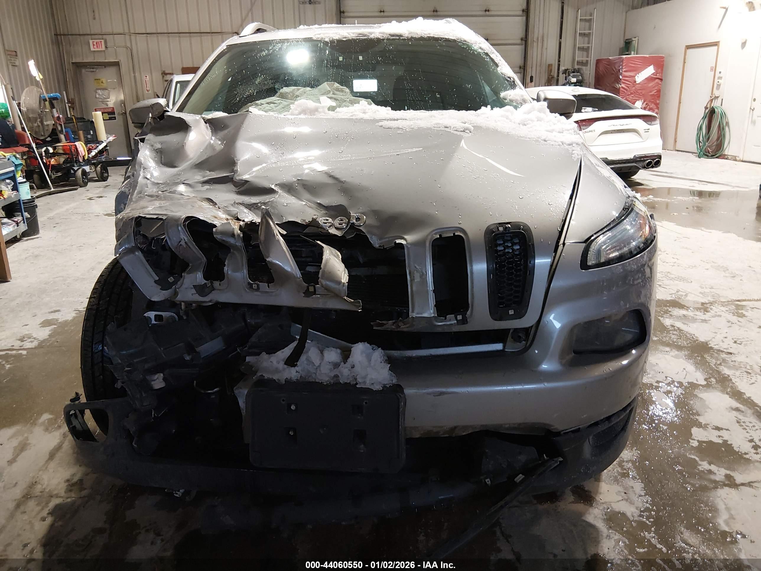 JEEP CHEROKEE image 6