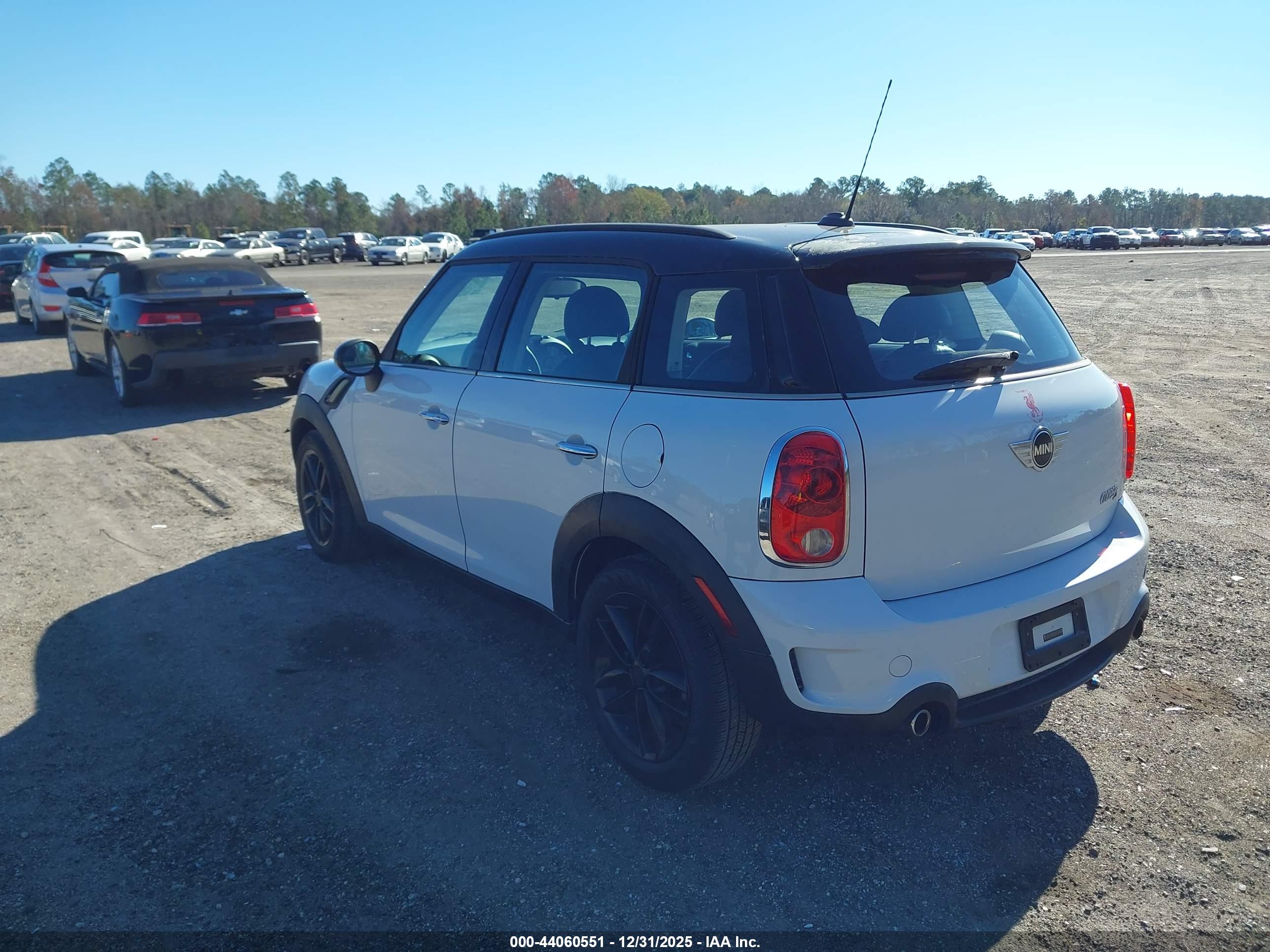 MINI COOPER image 3
