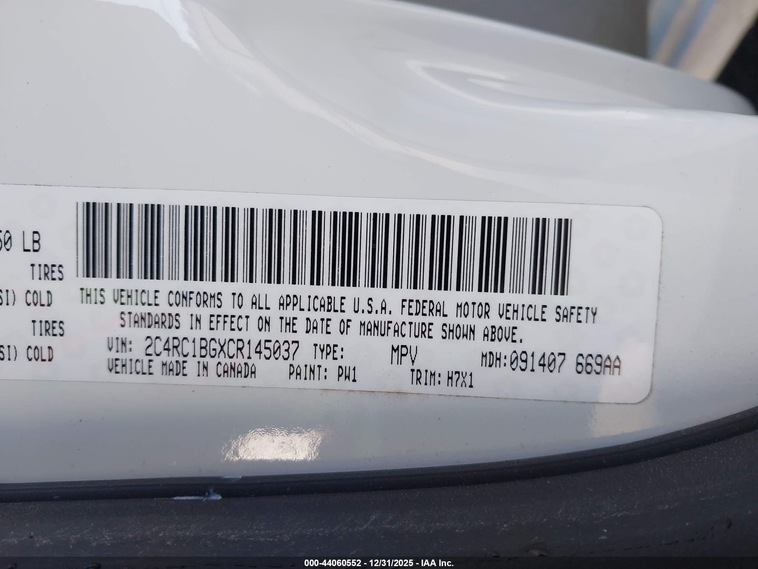 CHRYSLER TOWN image 9