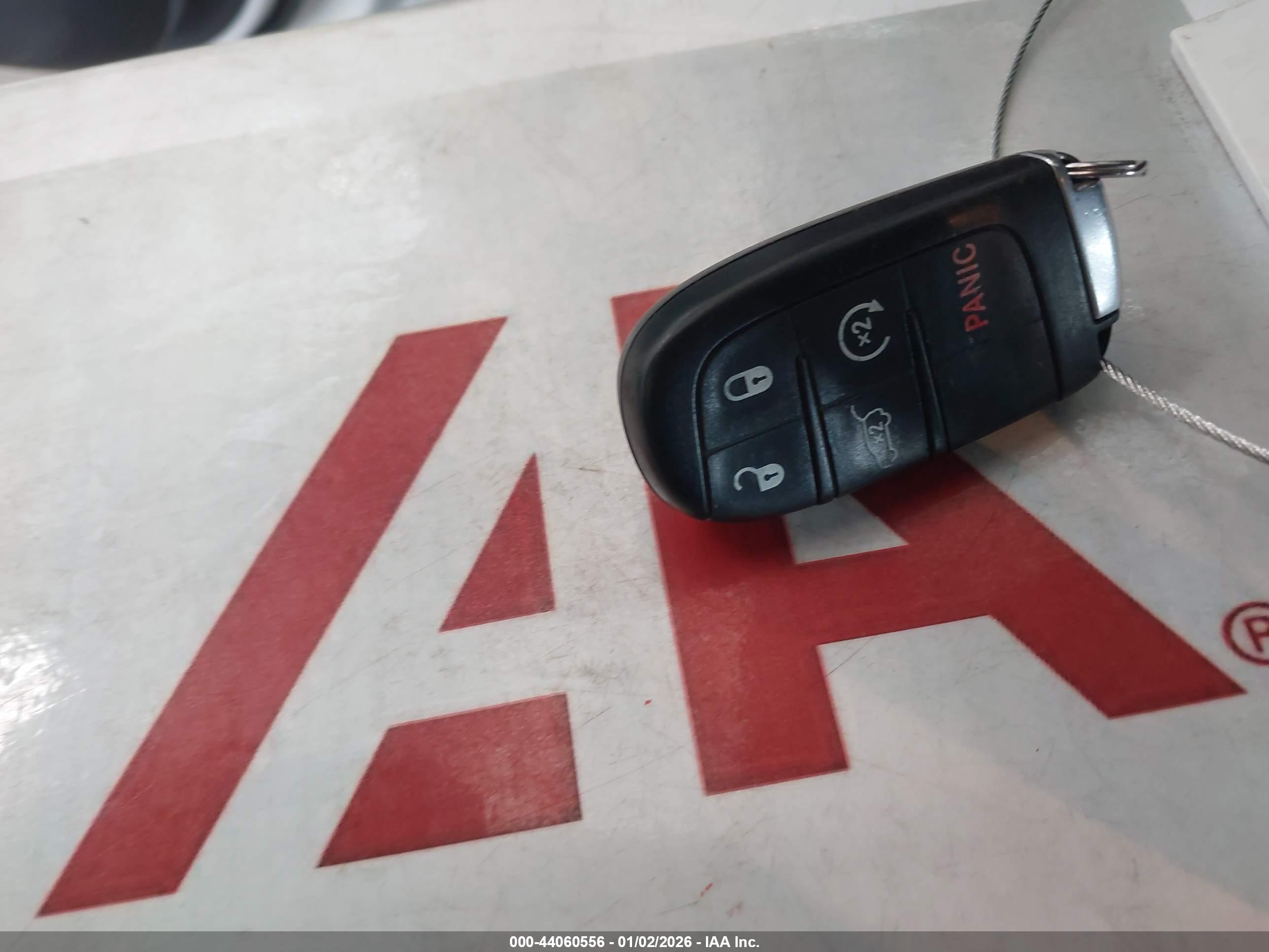 JEEP GRAND image 11