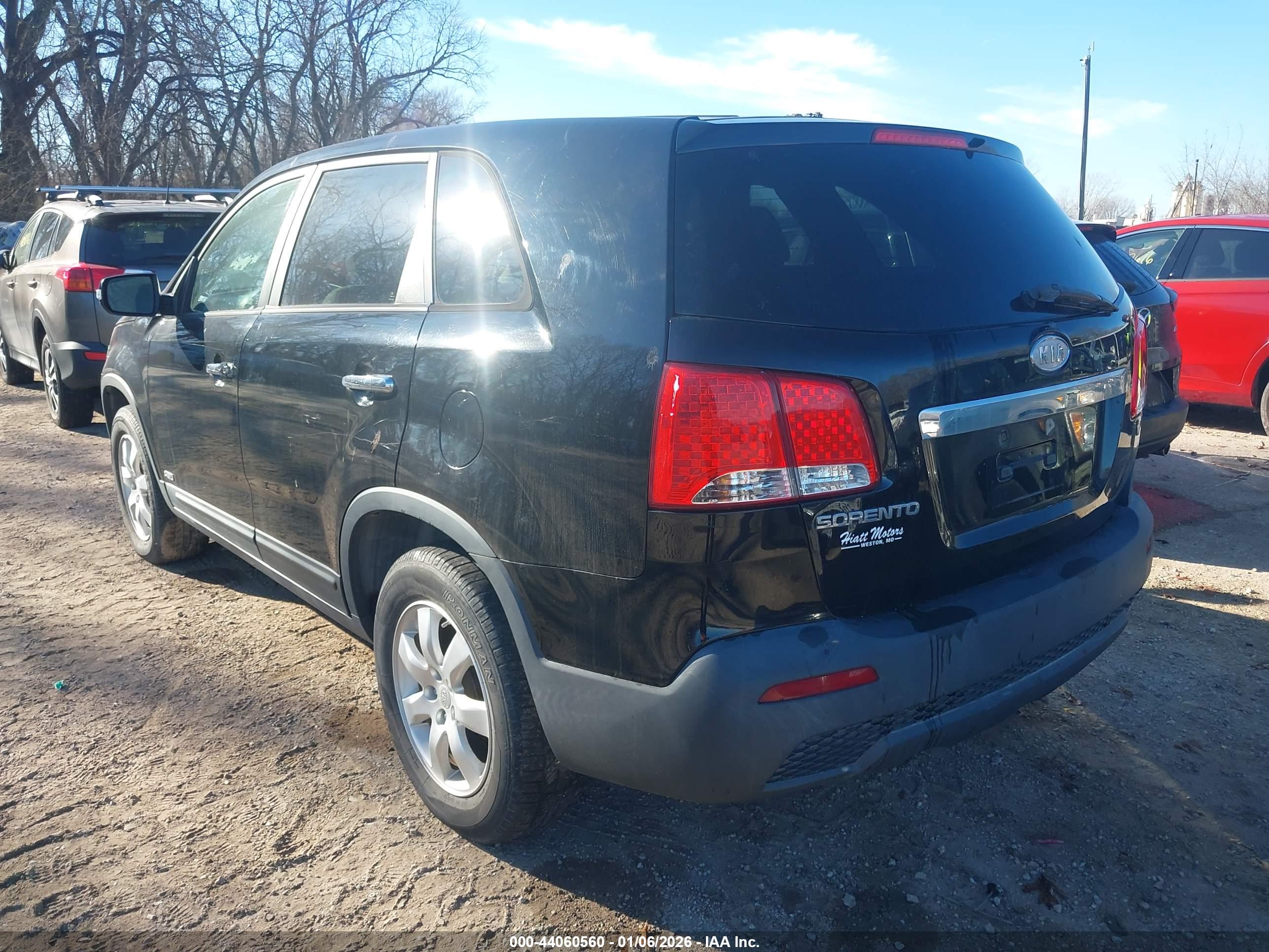 KIA SORENTO image 3