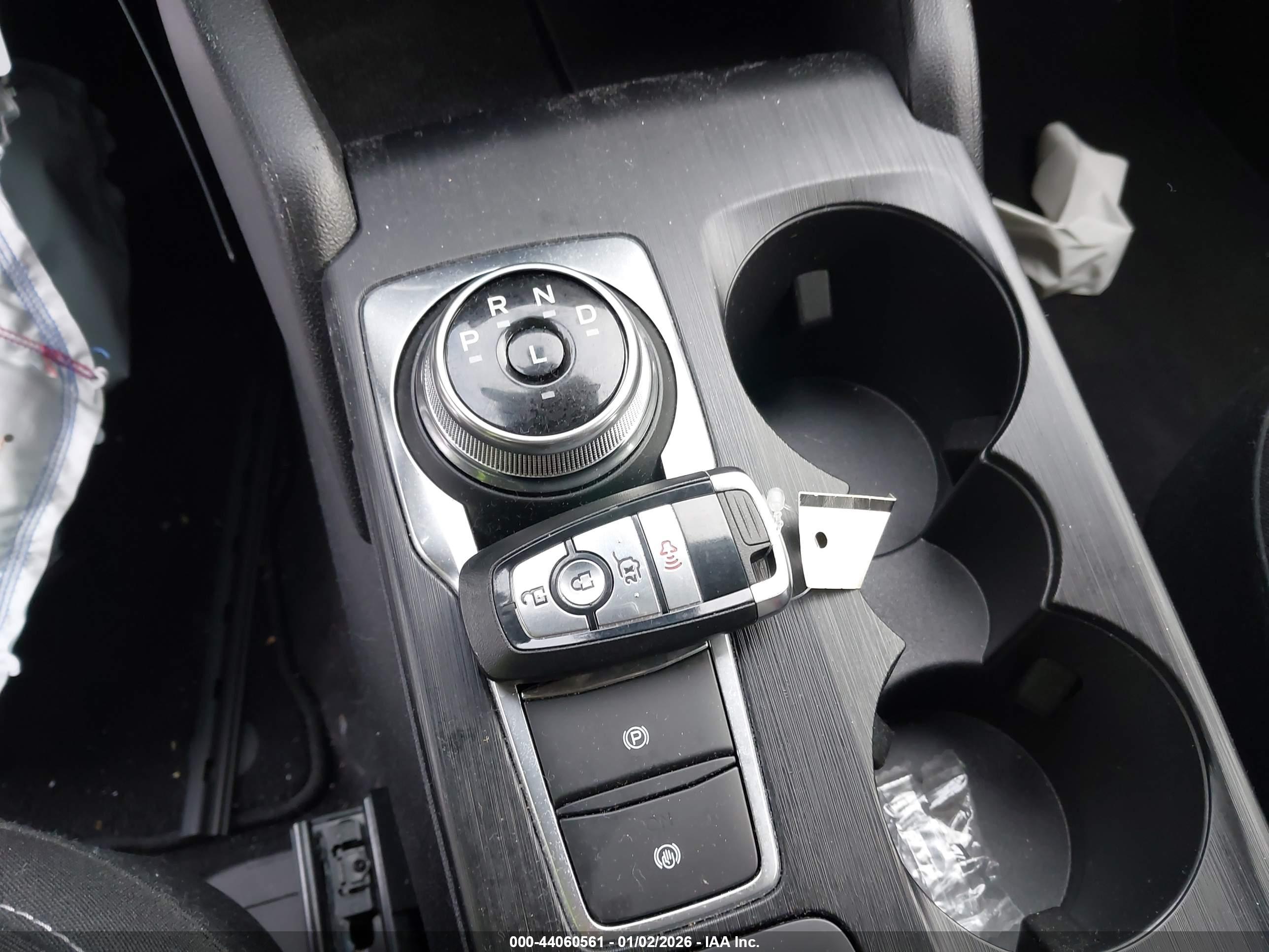 FORD ESCAPE image 11