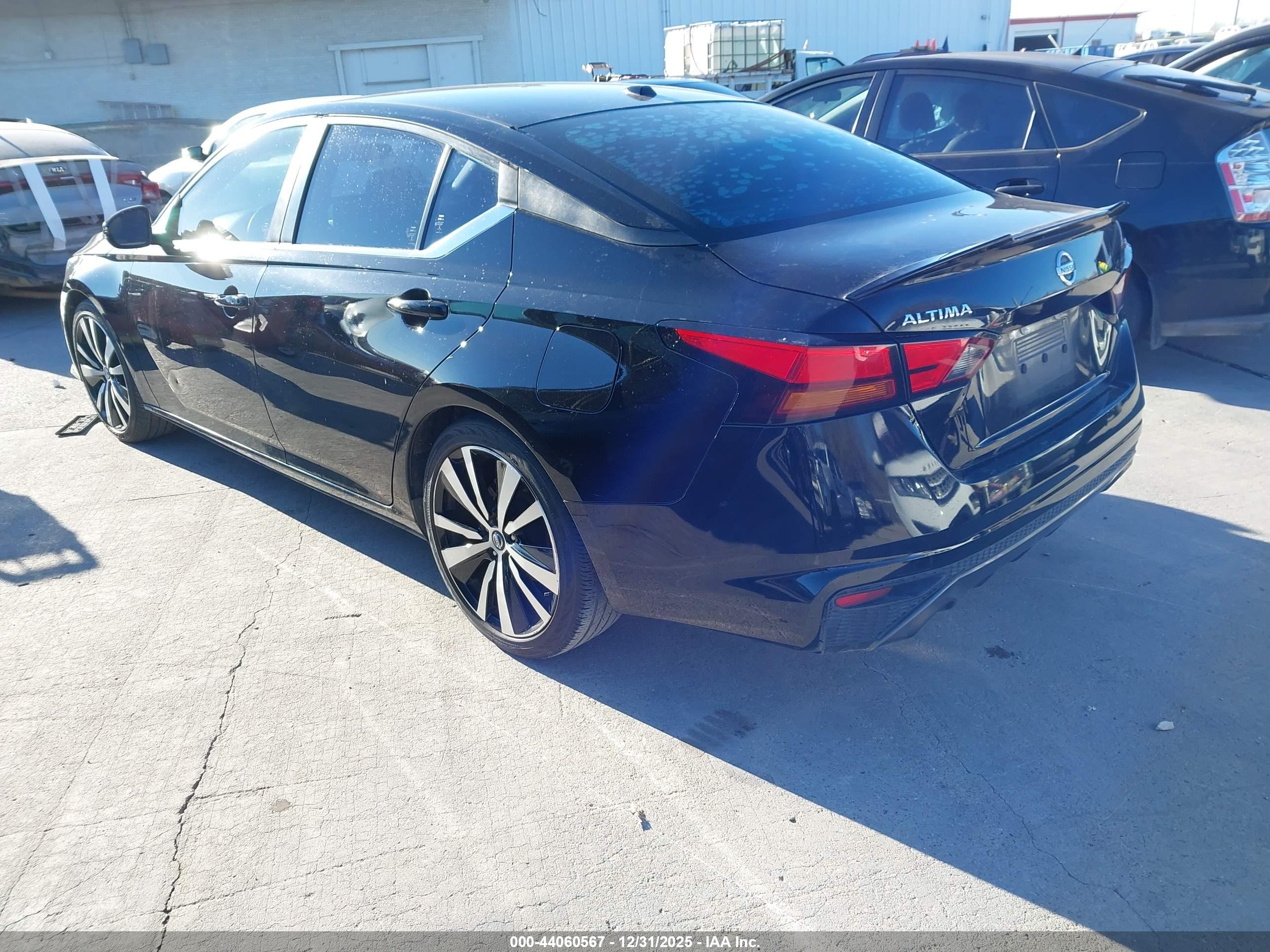 NISSAN ALTIMA image 3