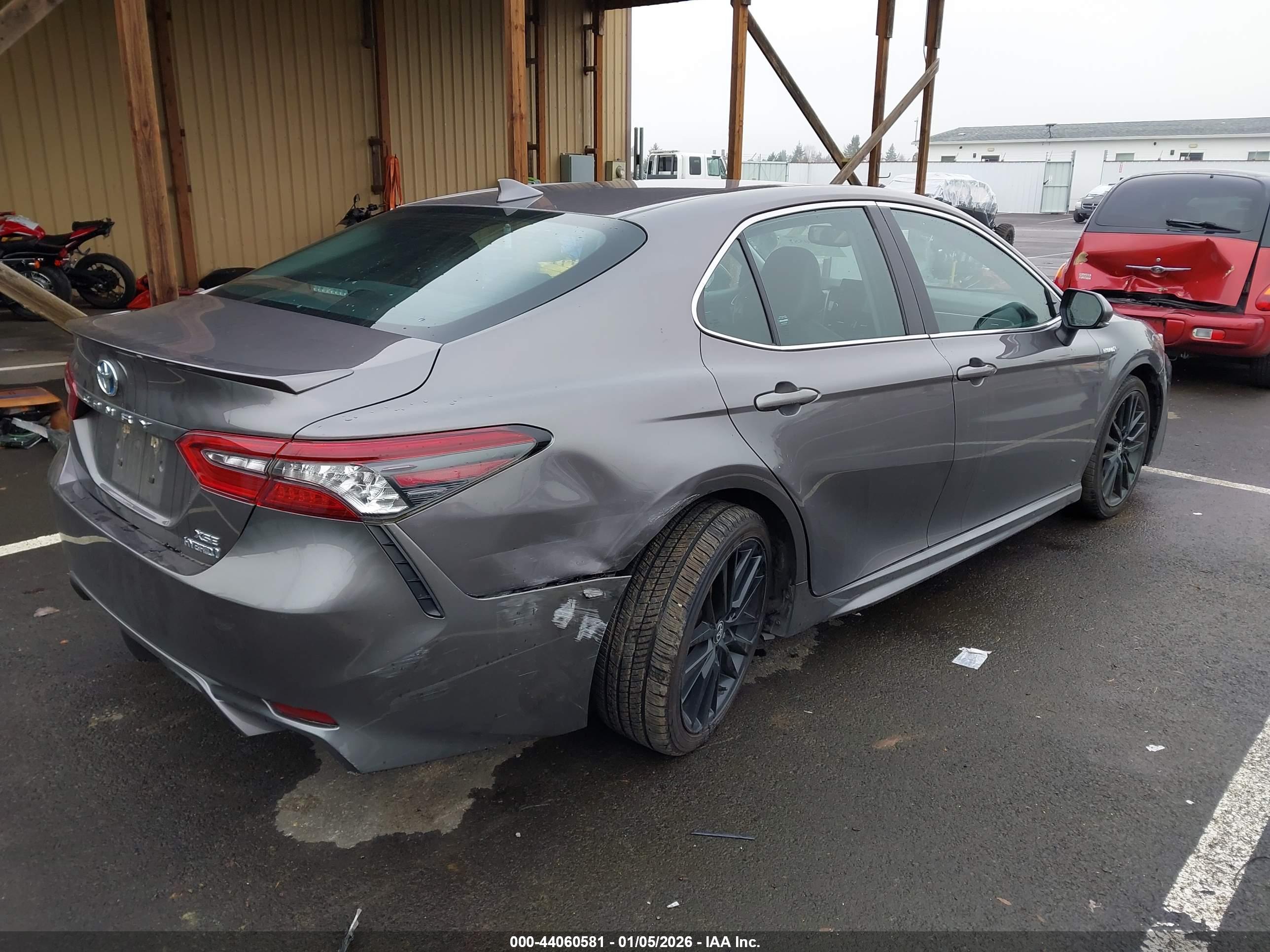 TOYOTA CAMRY image 4