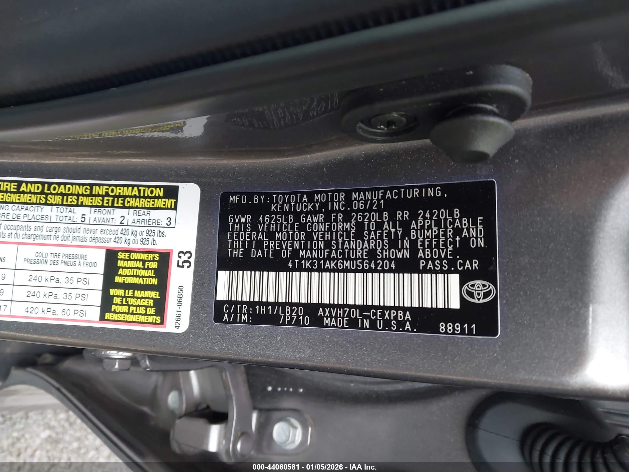 TOYOTA CAMRY image 9