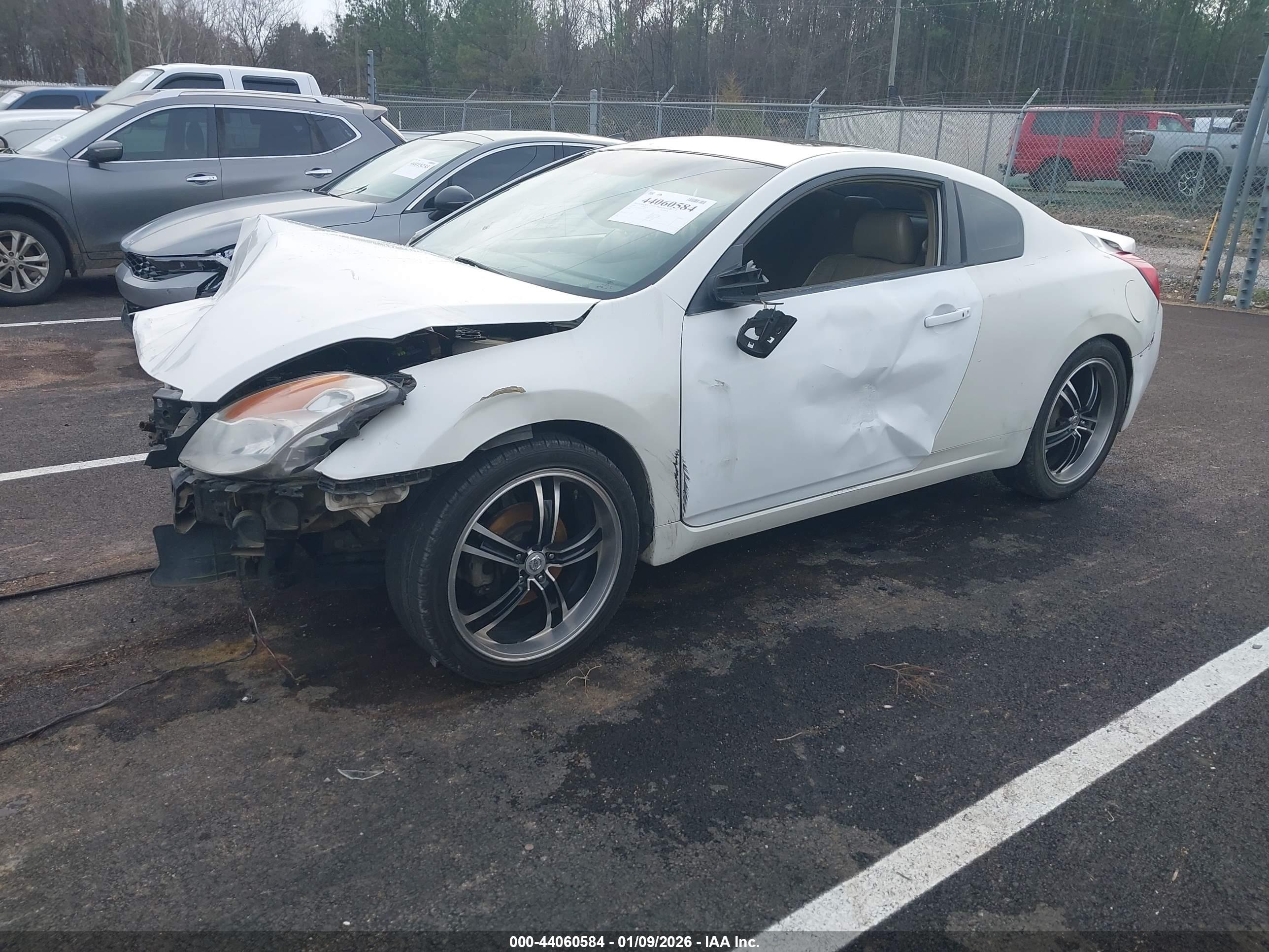 NISSAN ALTIMA image 2