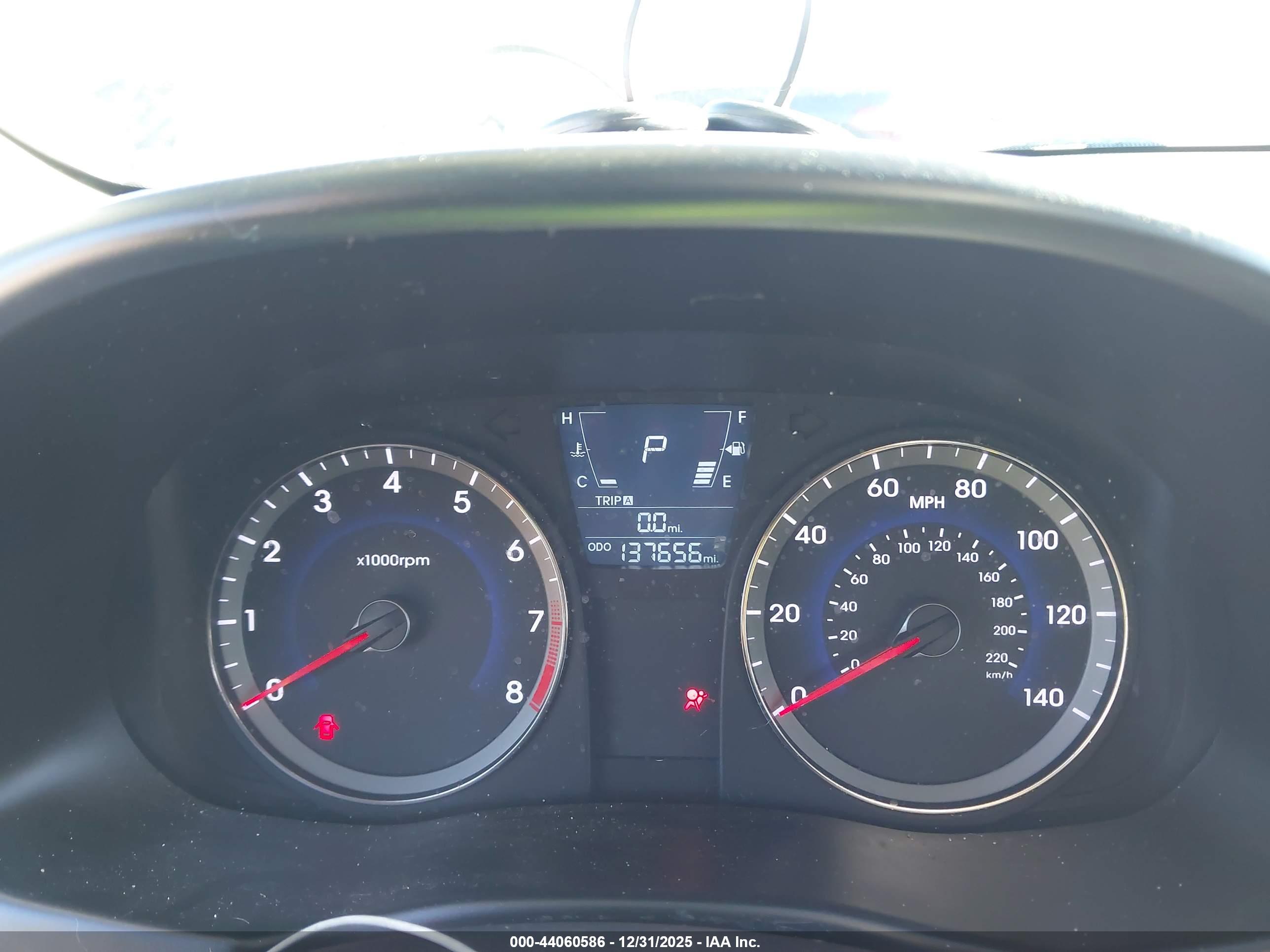 HYUNDAI ACCENT image 7