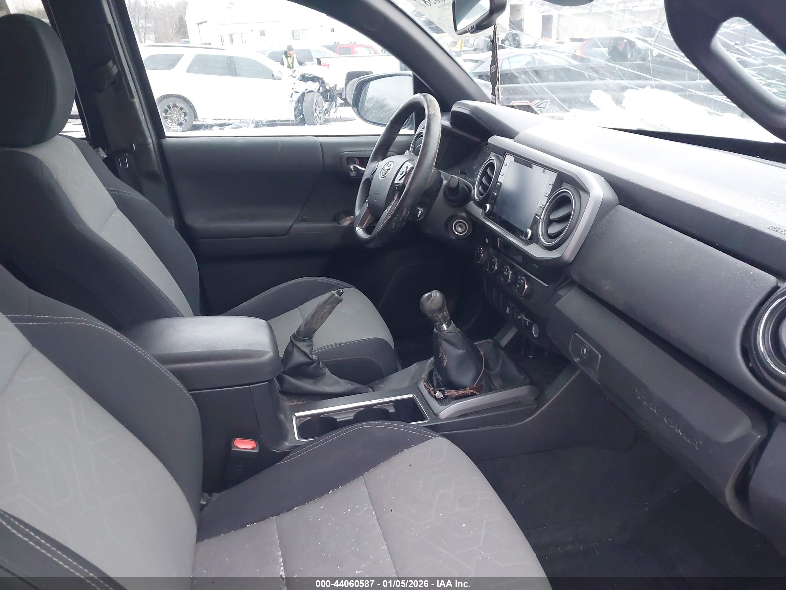 TOYOTA TACOMA image 5