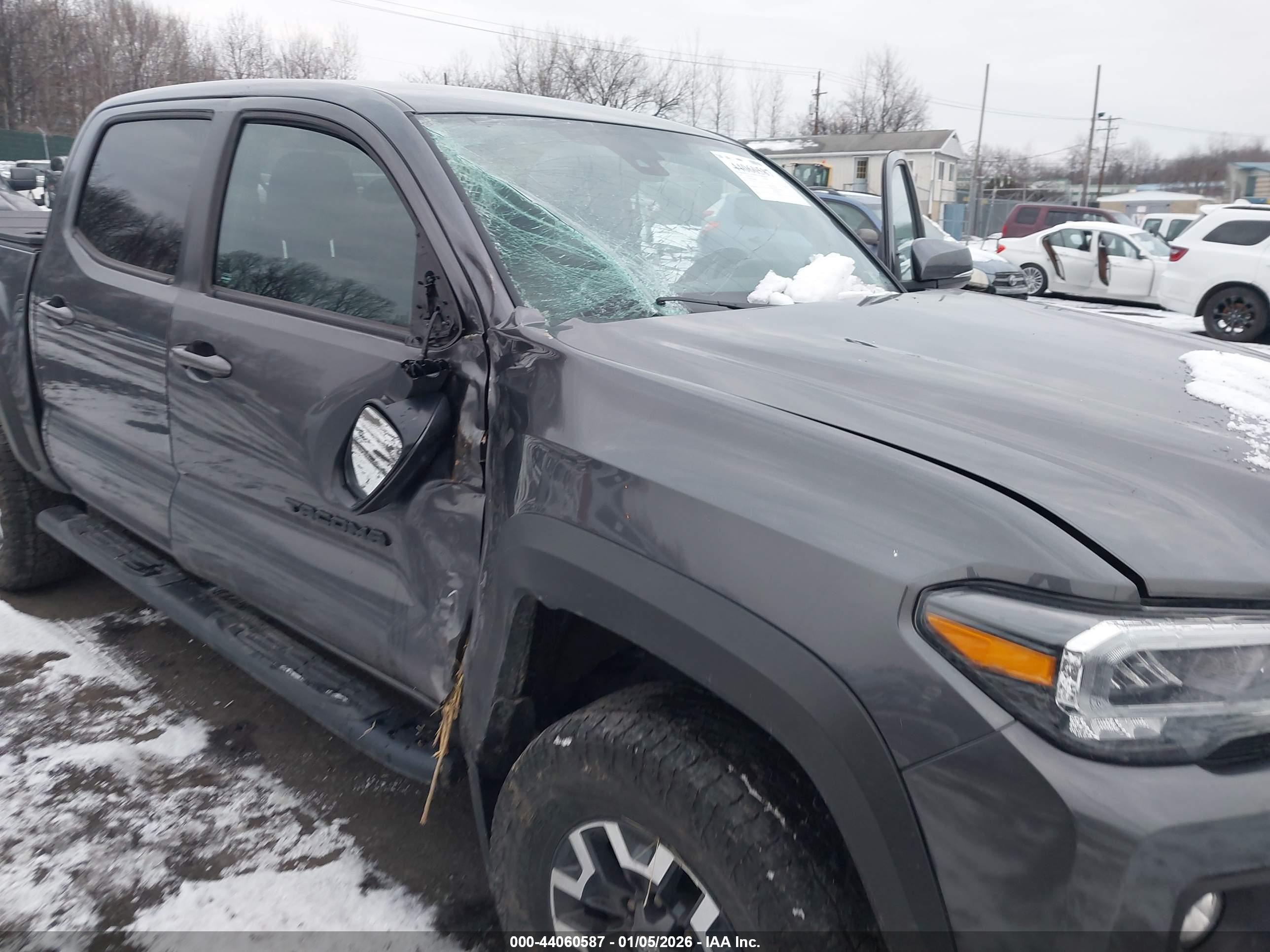 TOYOTA TACOMA image 6