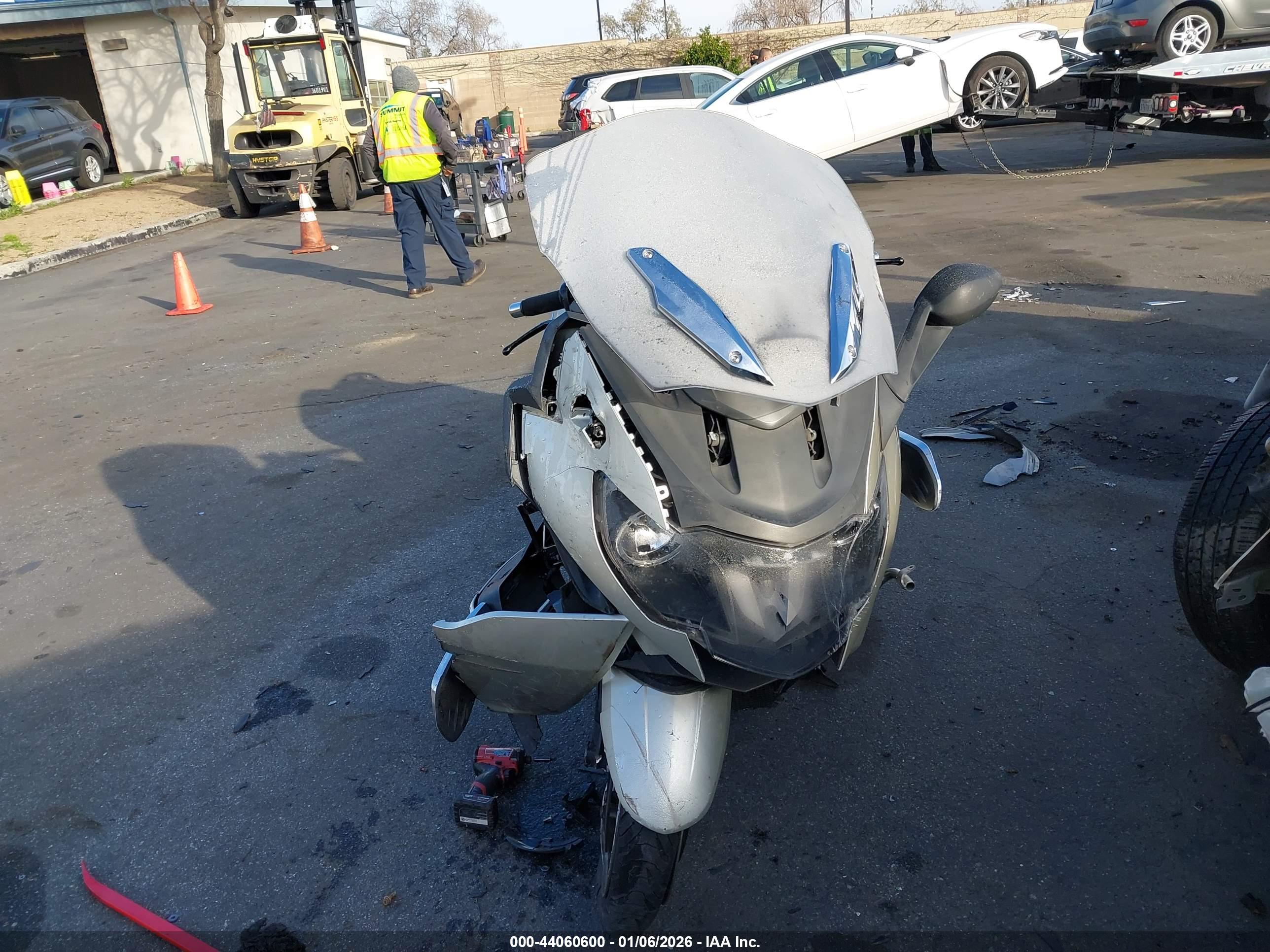 BMW K1600 image 5