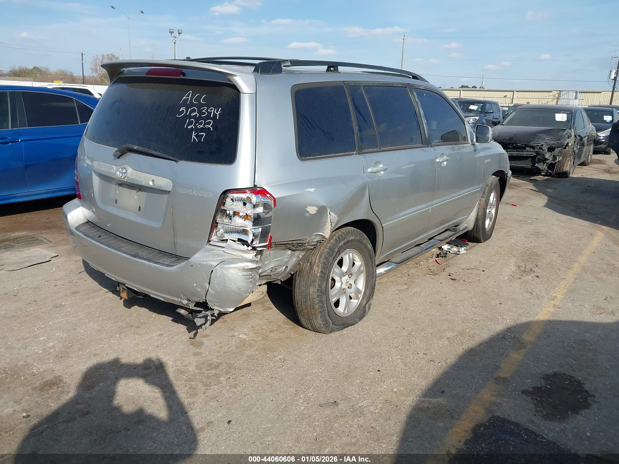 TOYOTA HIGHLANDER image 4