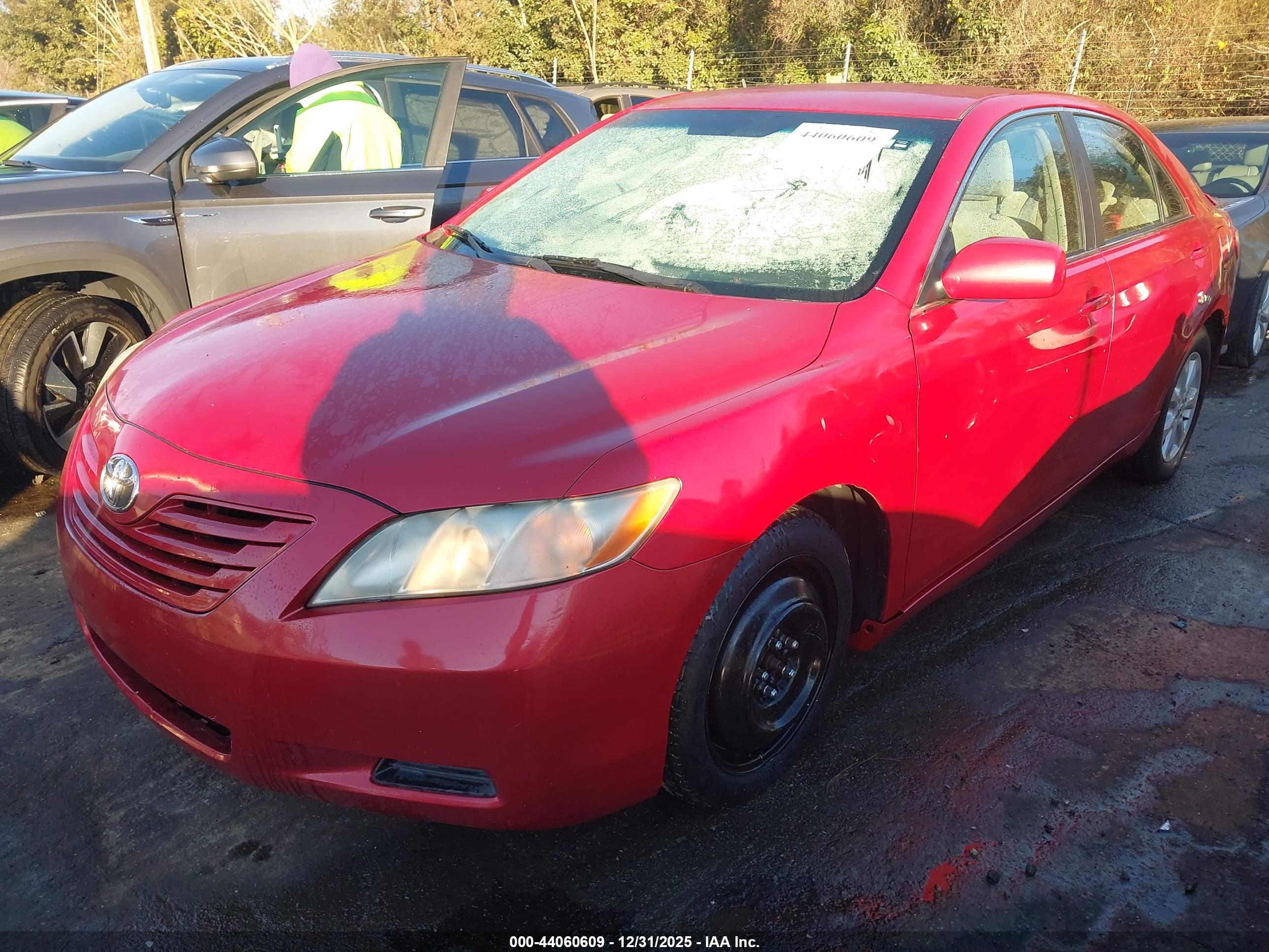 TOYOTA CAMRY image 2