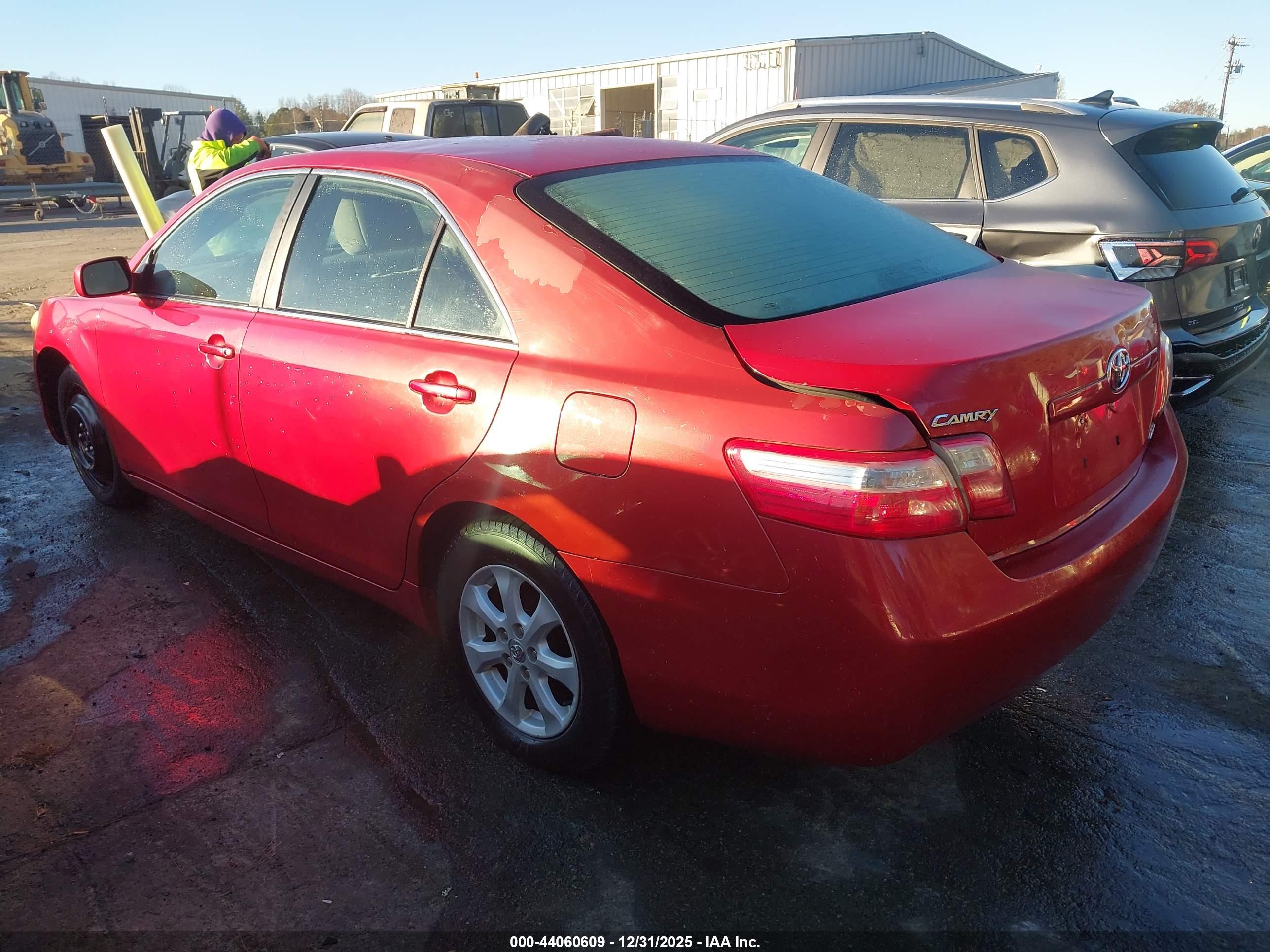 TOYOTA CAMRY image 3