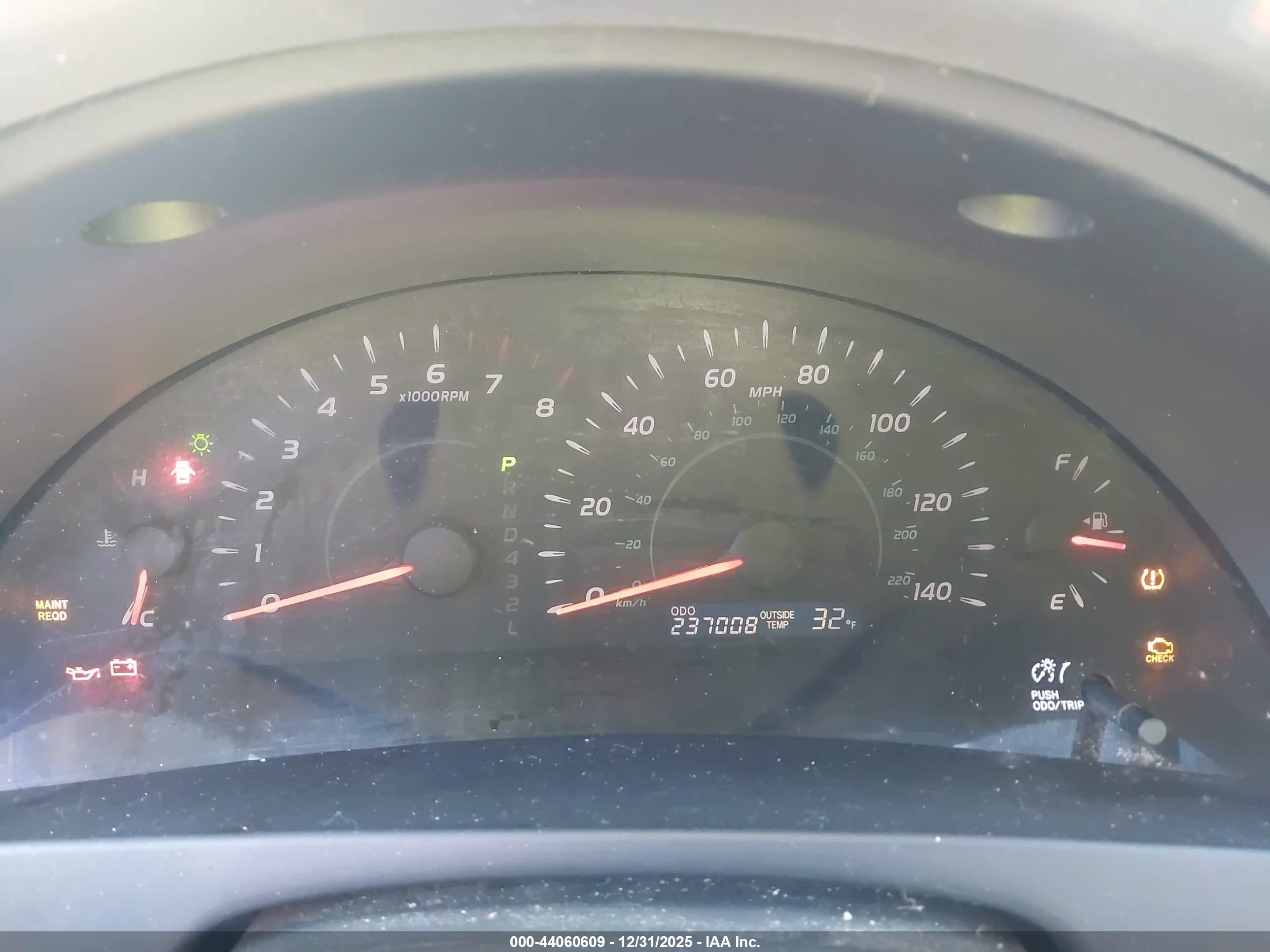 TOYOTA CAMRY image 7