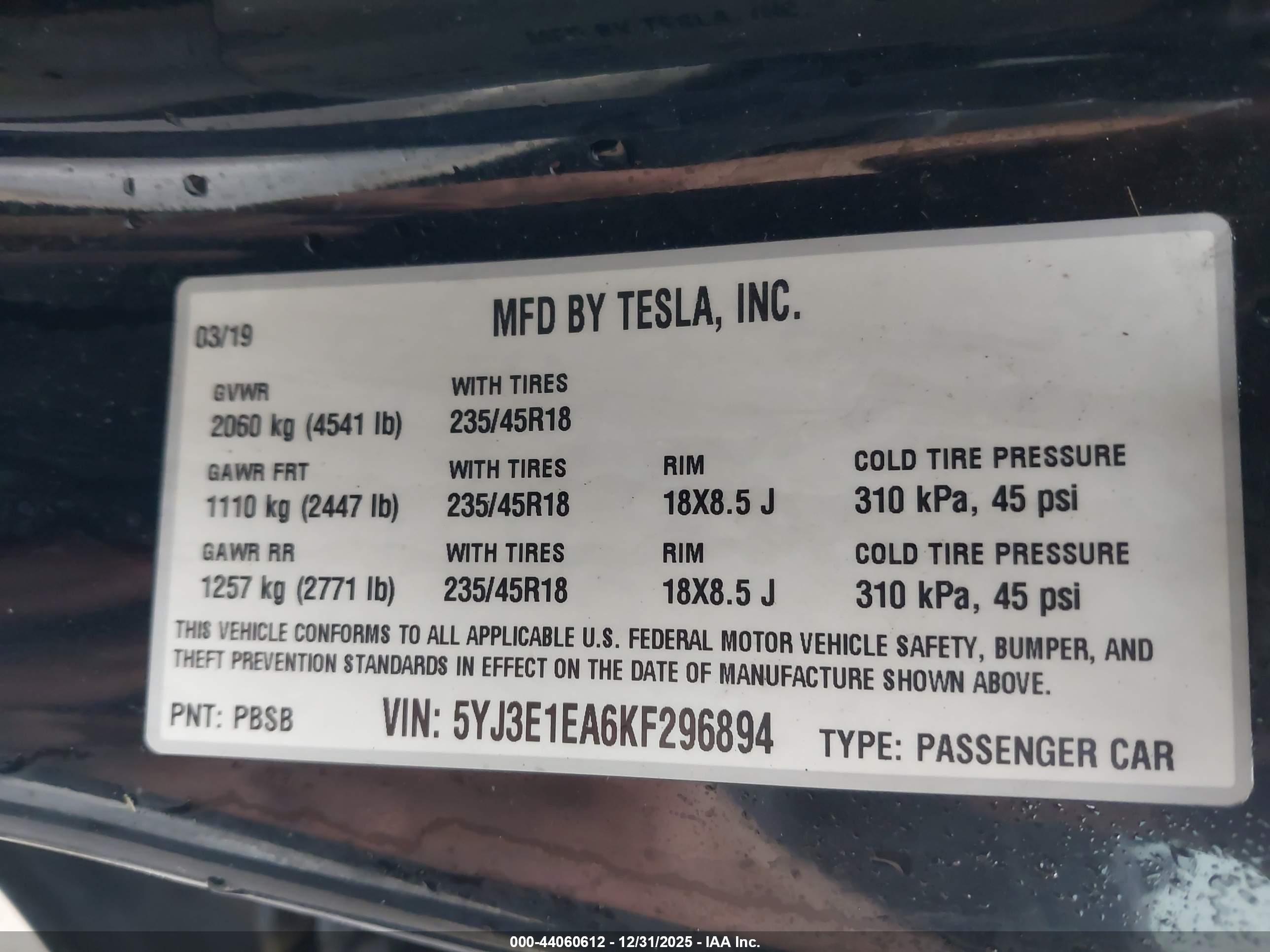 TESLA MODEL image 9