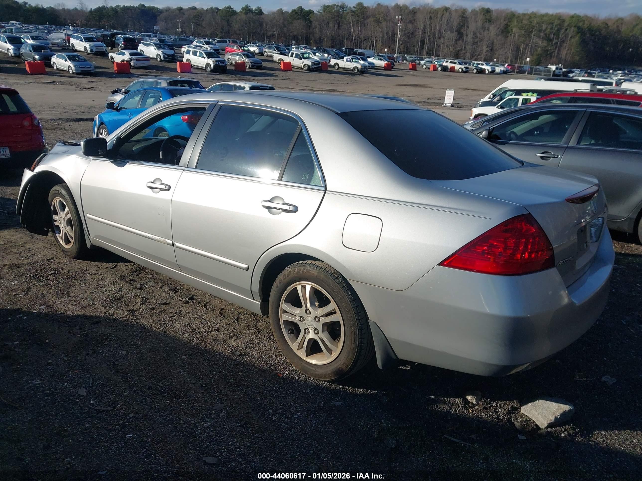 HONDA ACCORD image 3