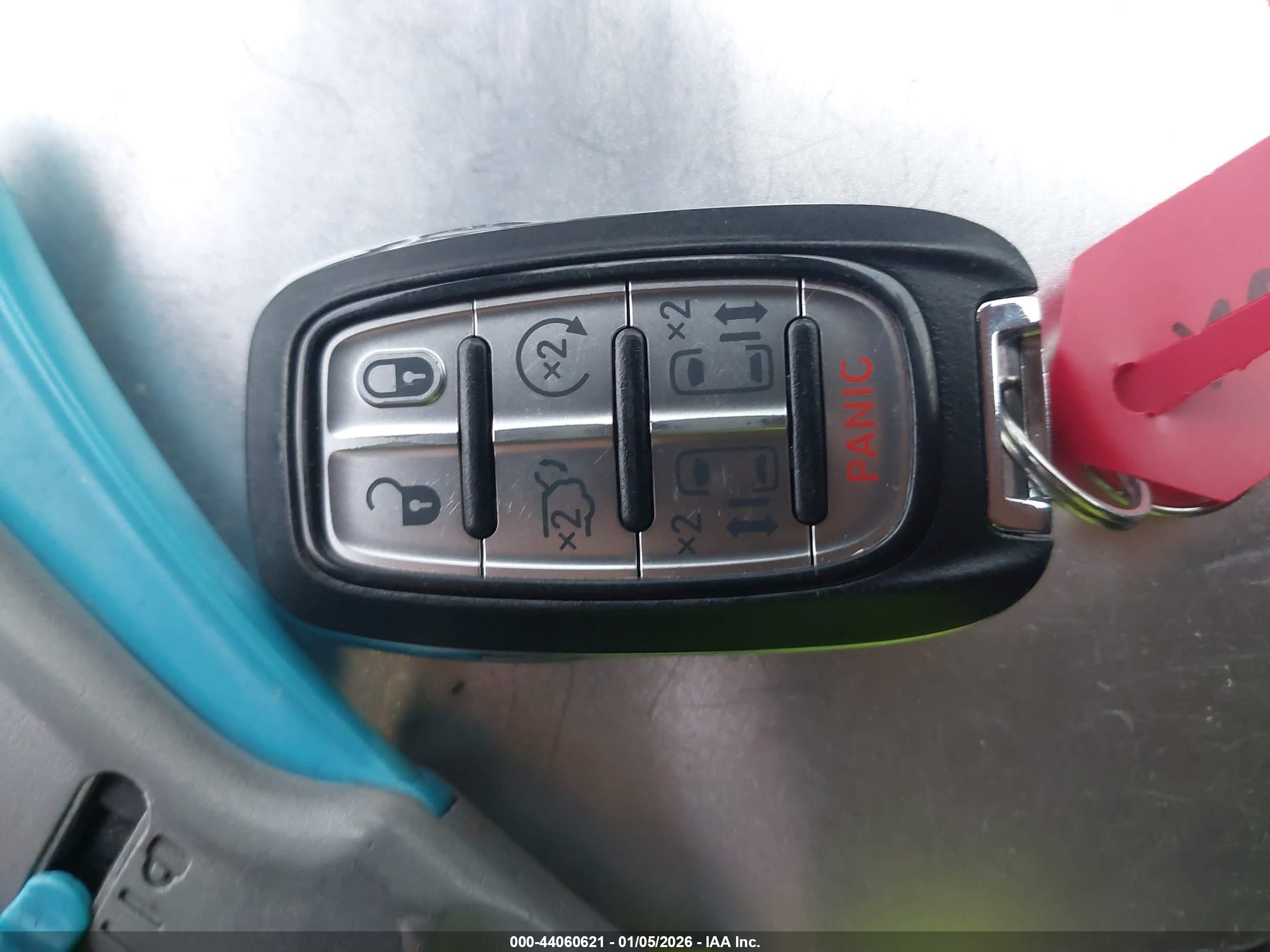 CHRYSLER PACIFICA image 11