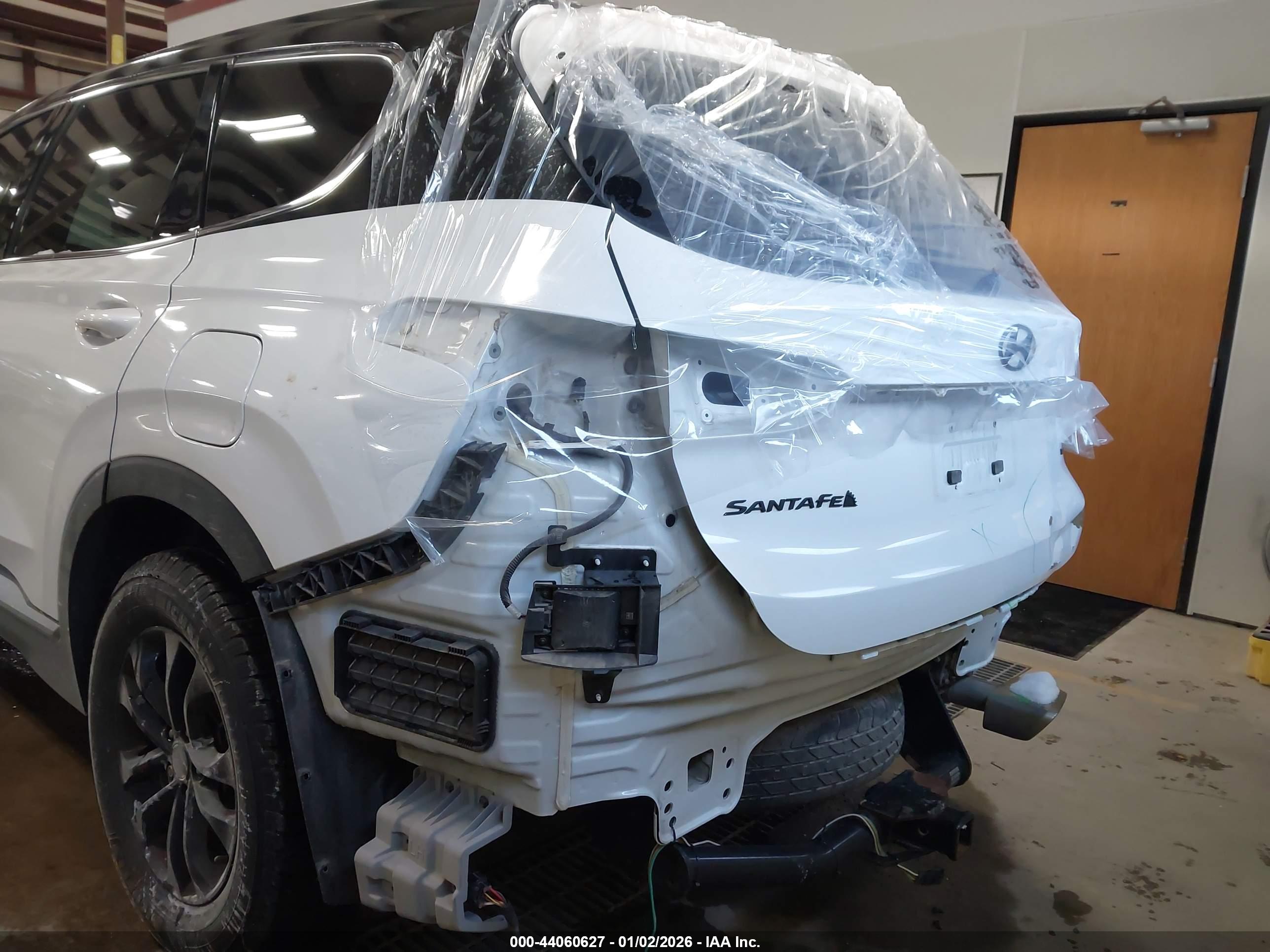 HYUNDAI SANTA image 6