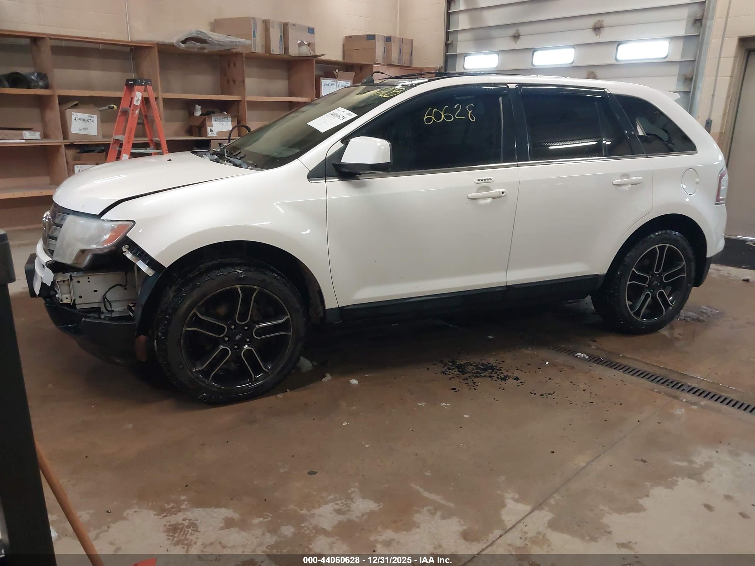 FORD EDGE image 2