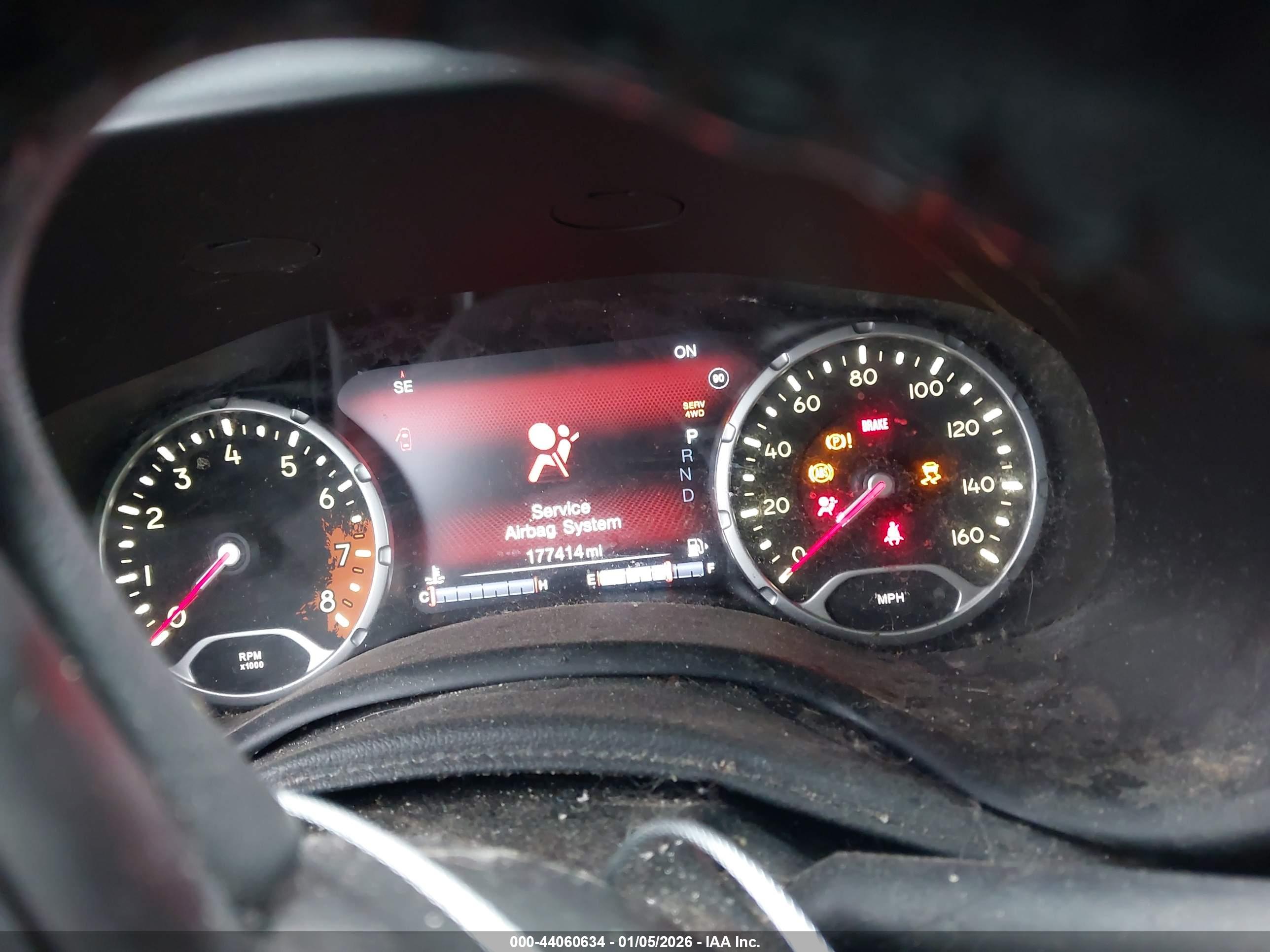 JEEP RENEGADE image 7