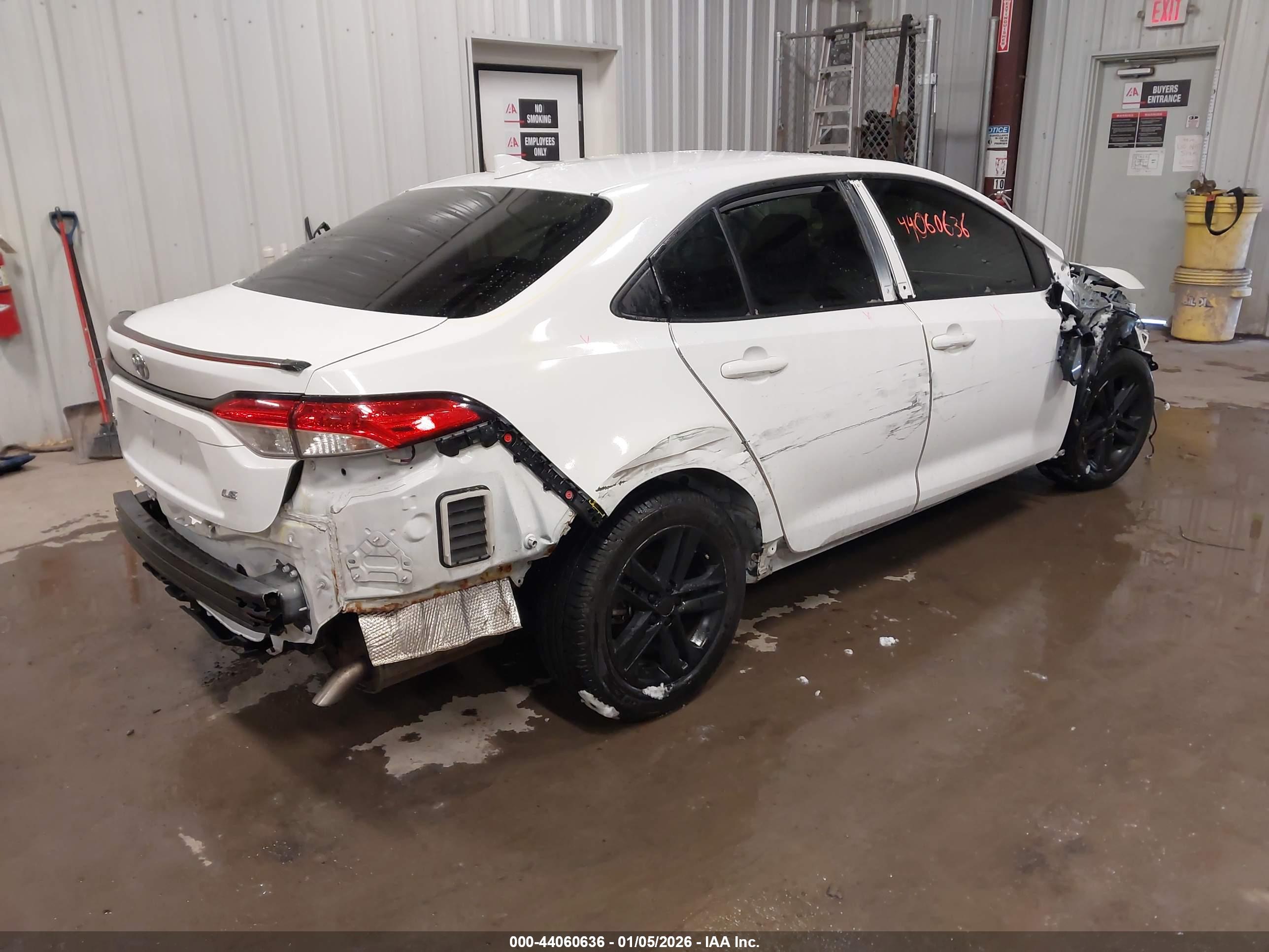 TOYOTA COROLLA image 4