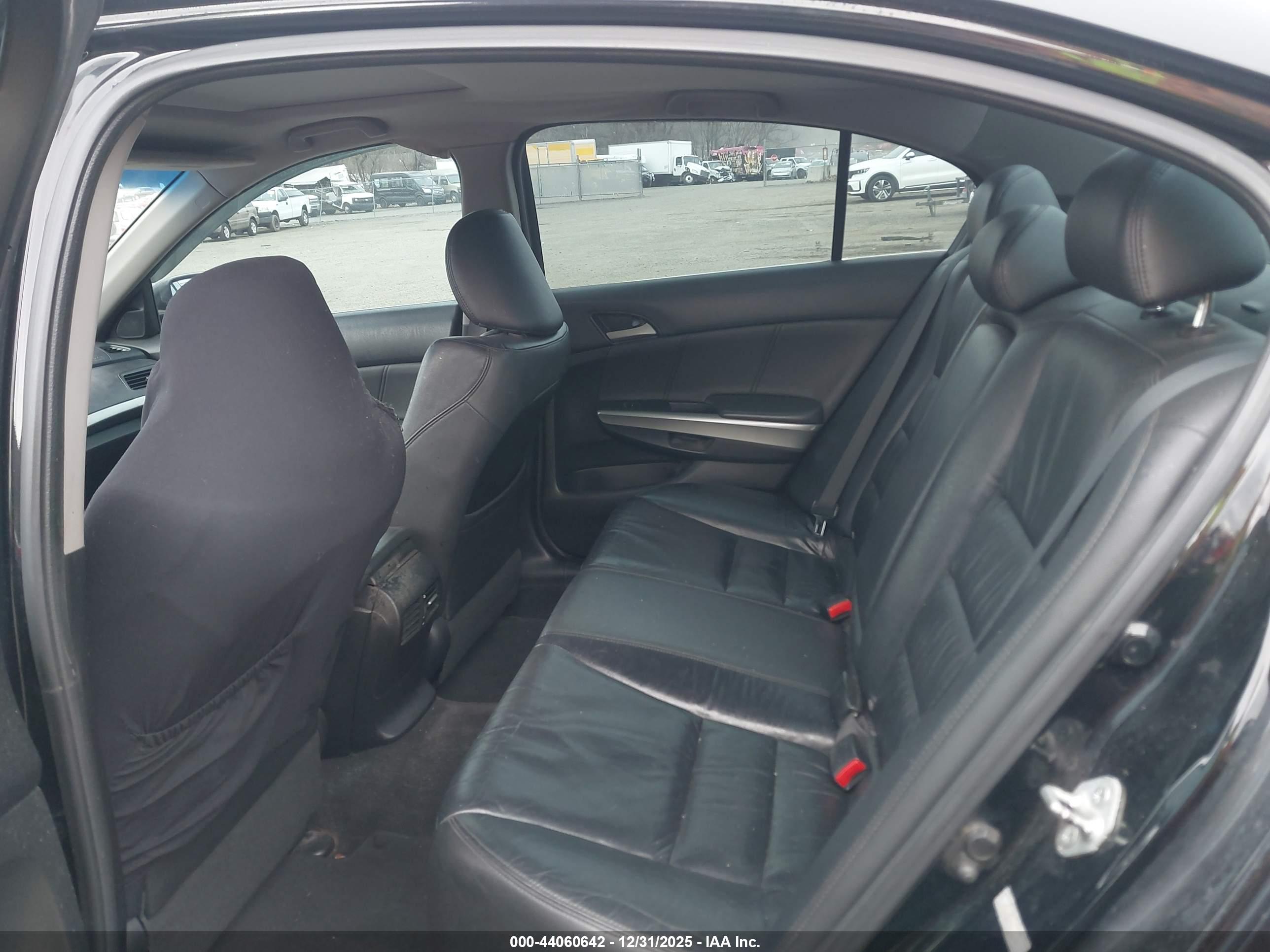 HONDA ACCORD image 8