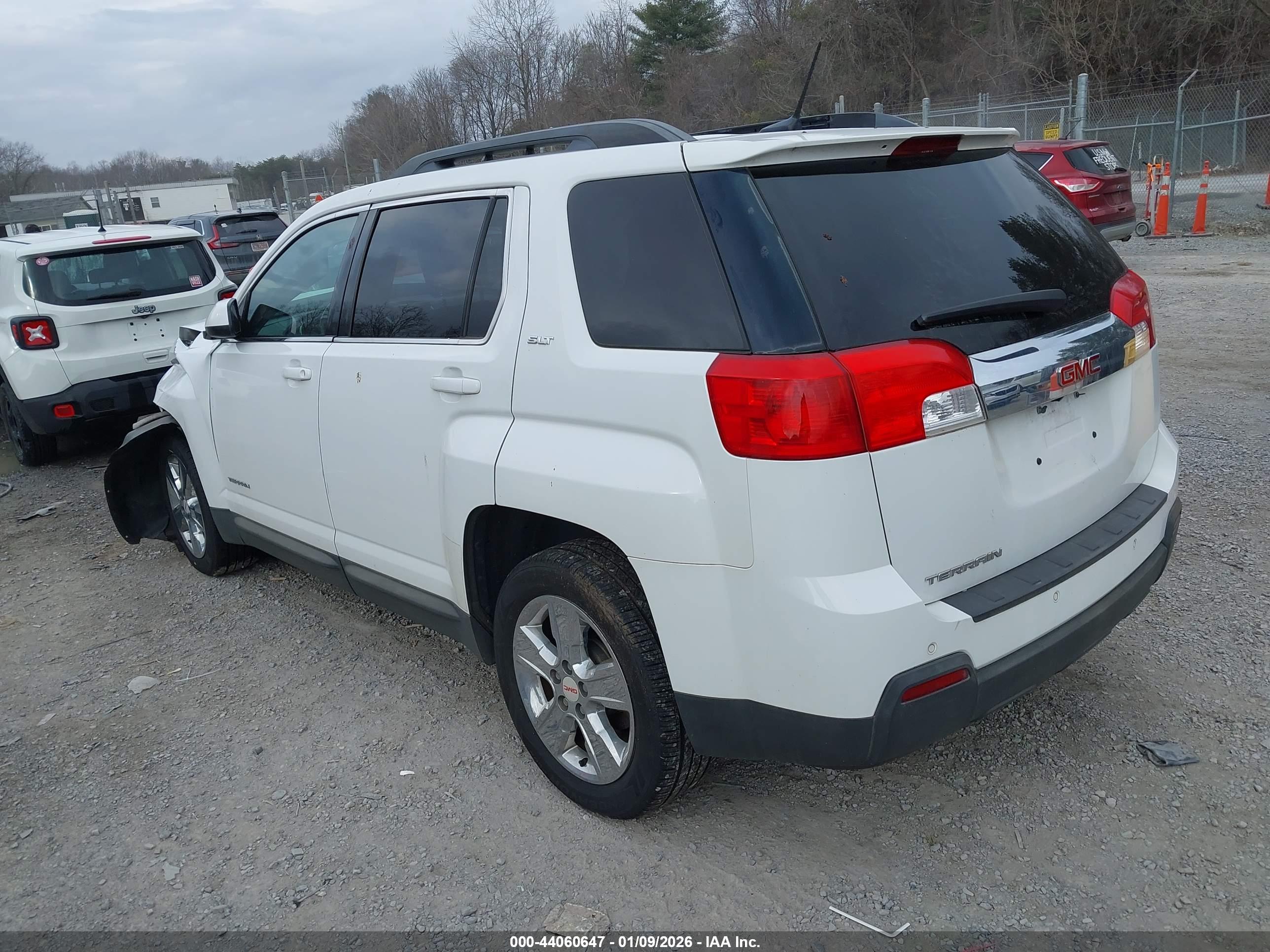 GMC TERRAIN image 3