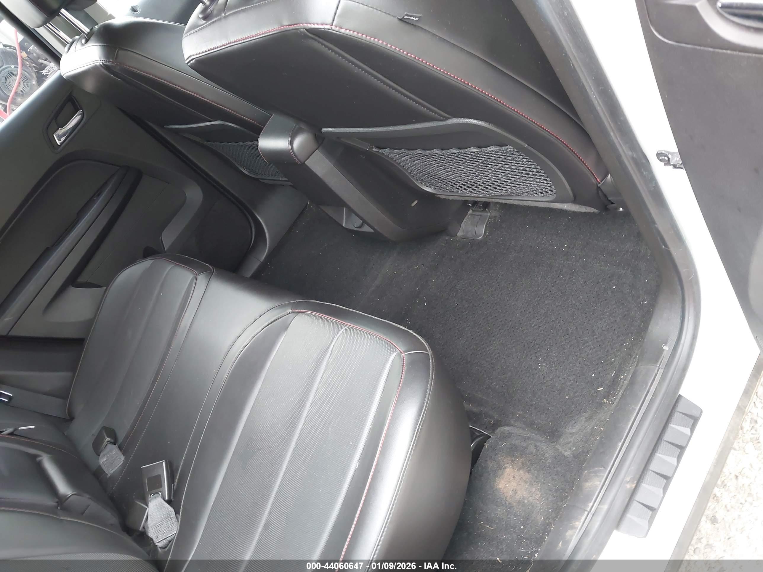 GMC TERRAIN image 8