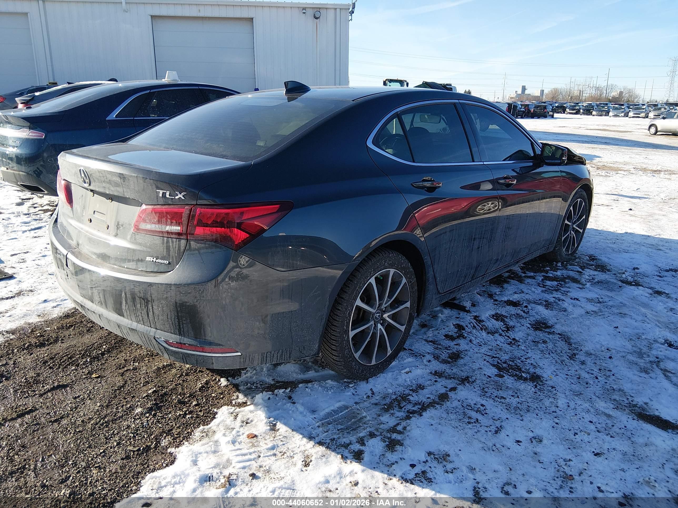 ACURA TLX image 4
