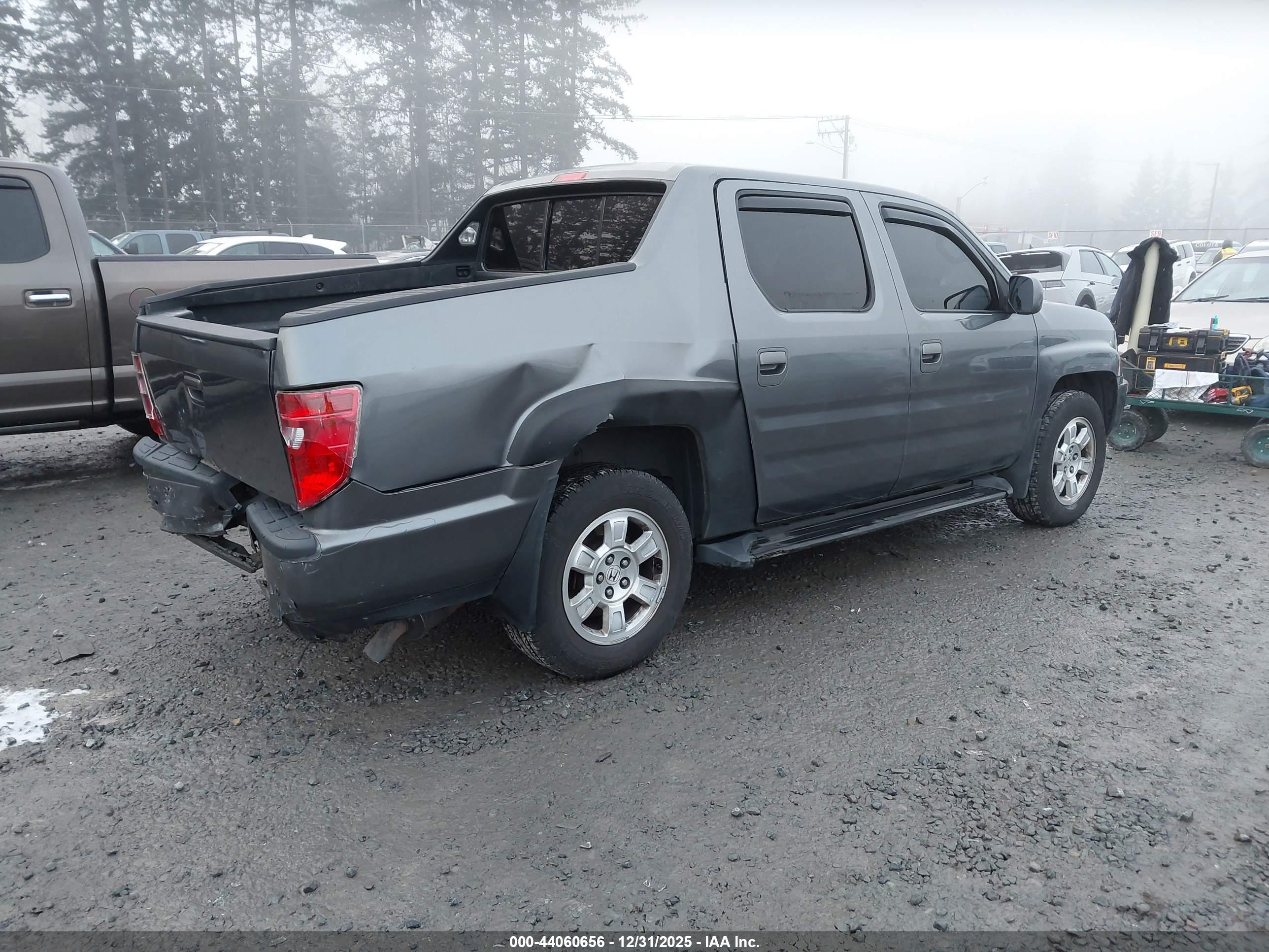 HONDA RIDGELINE image 4