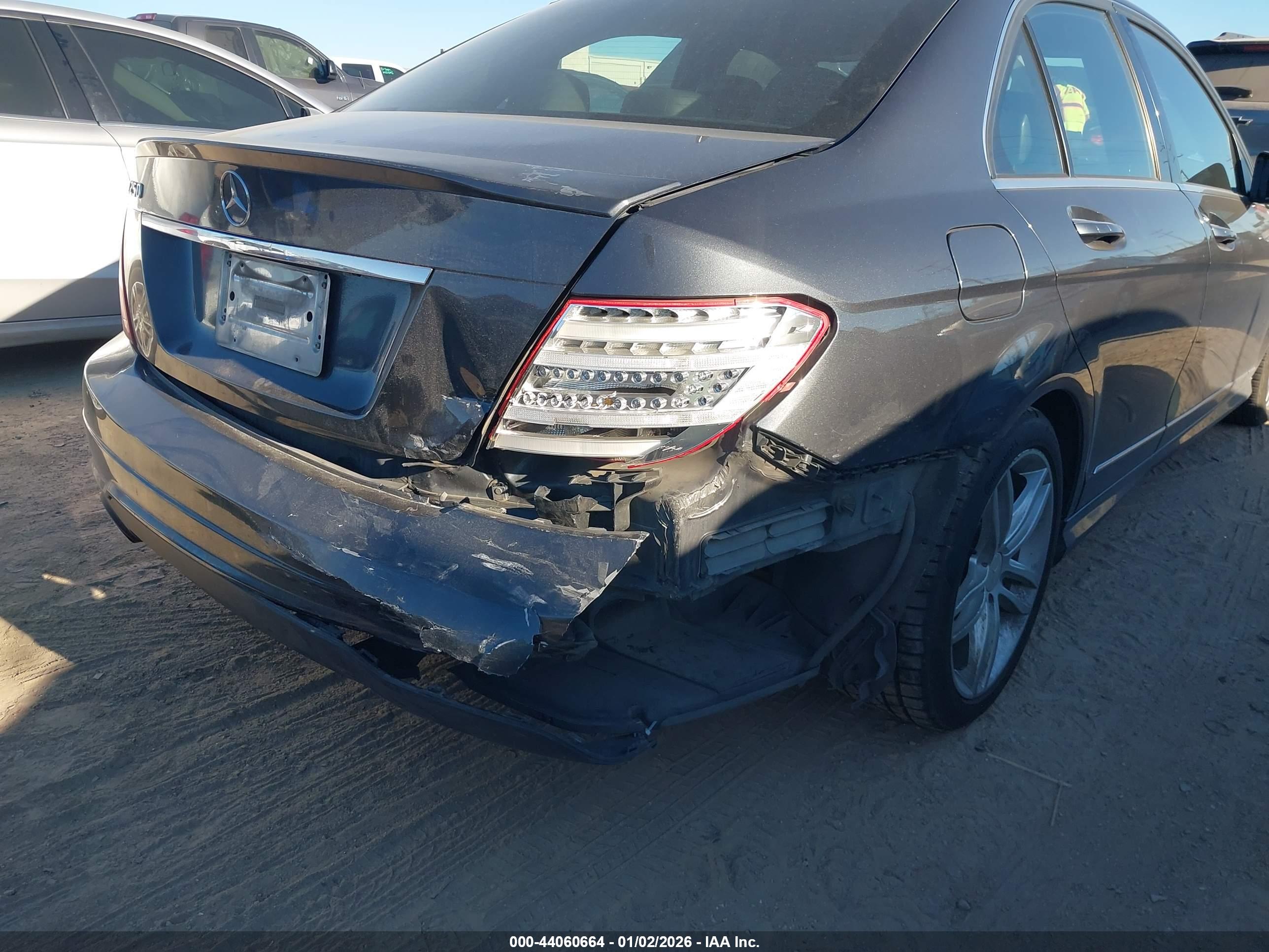 MERCEDES-BENZ C image 6