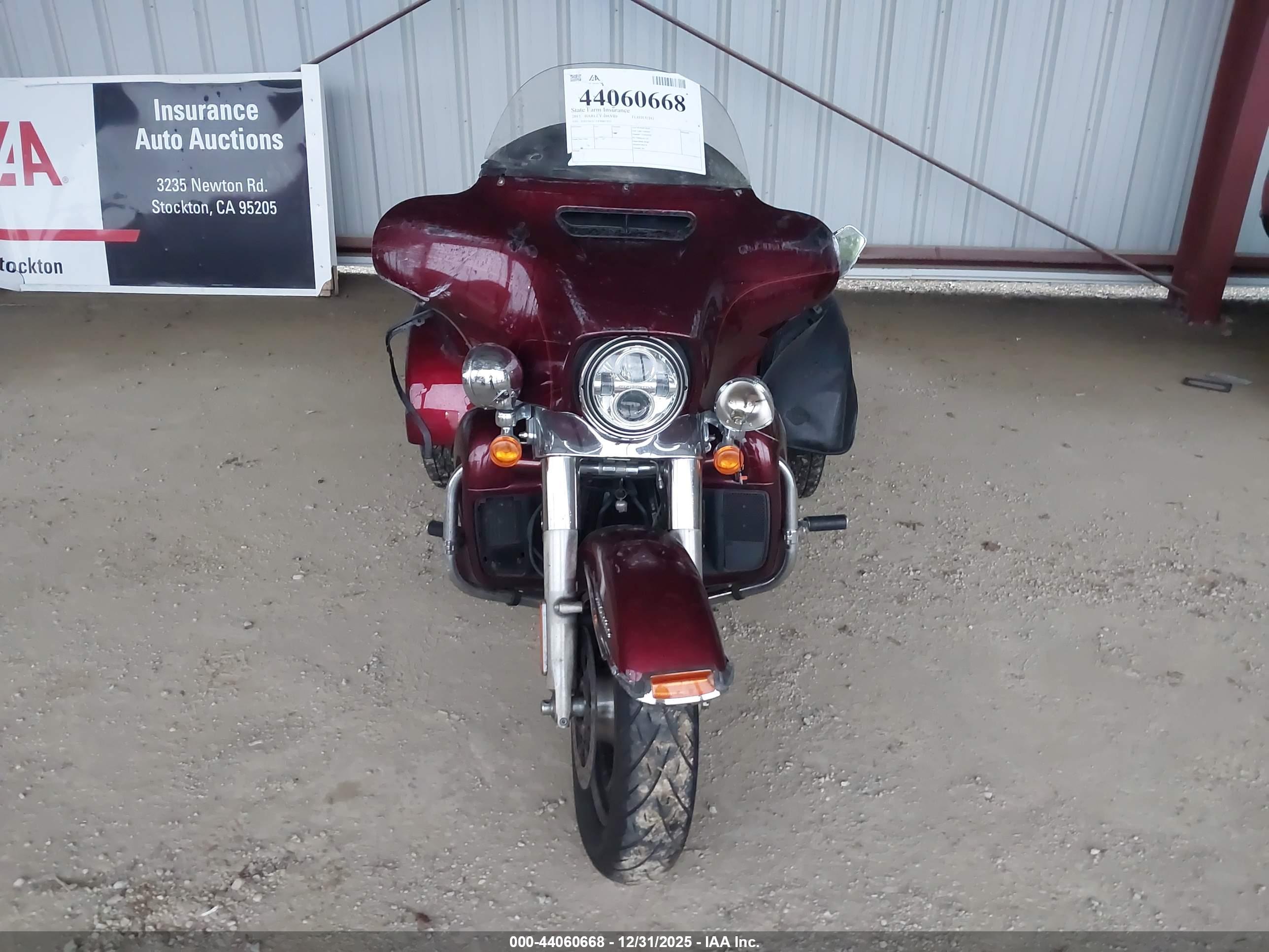 HARLEY-DAVIDSON FLHTCUTG image 5